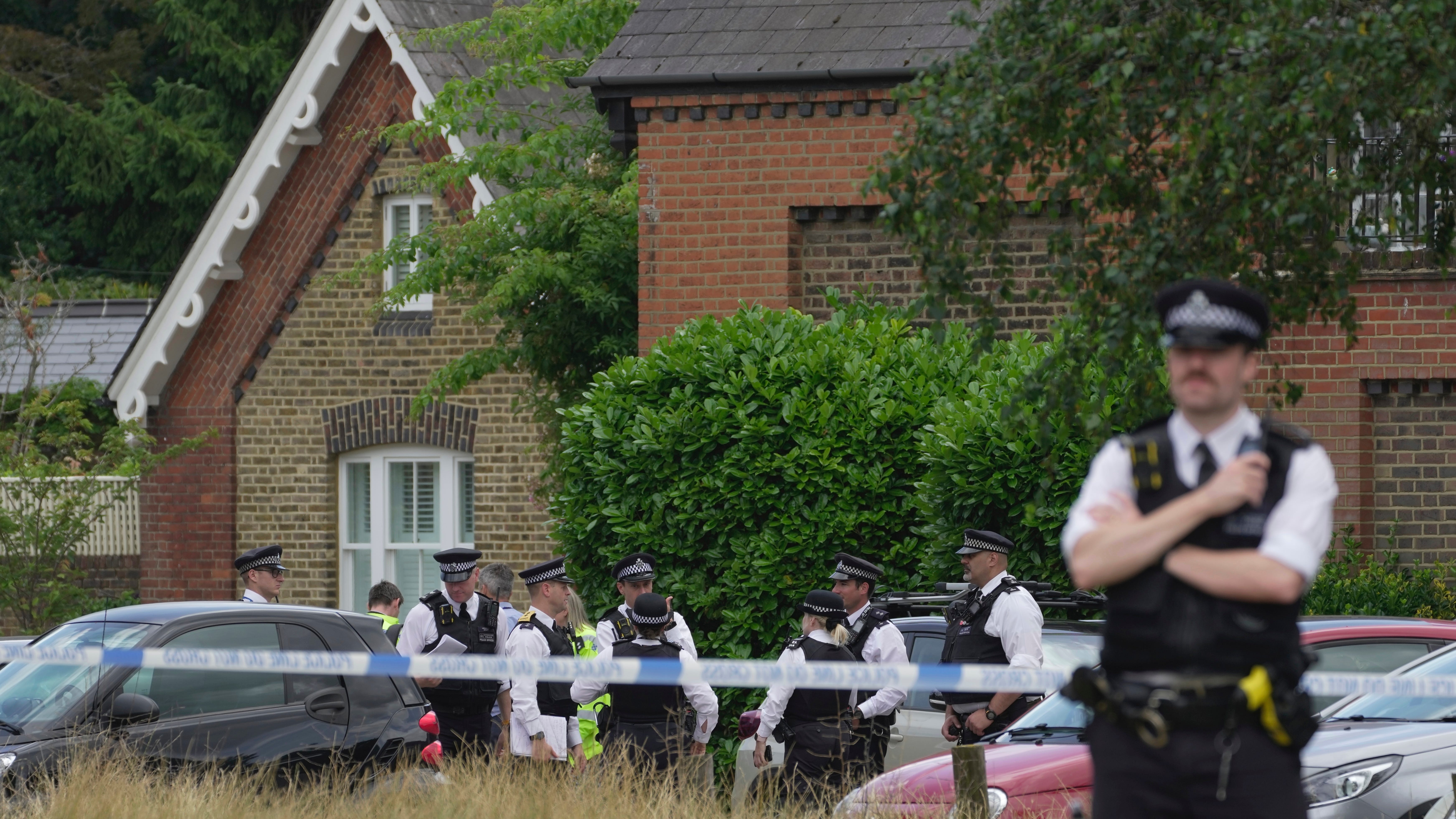8-year-old girl in 'life-threatening condition' after deadly school car crash in Wimbledon