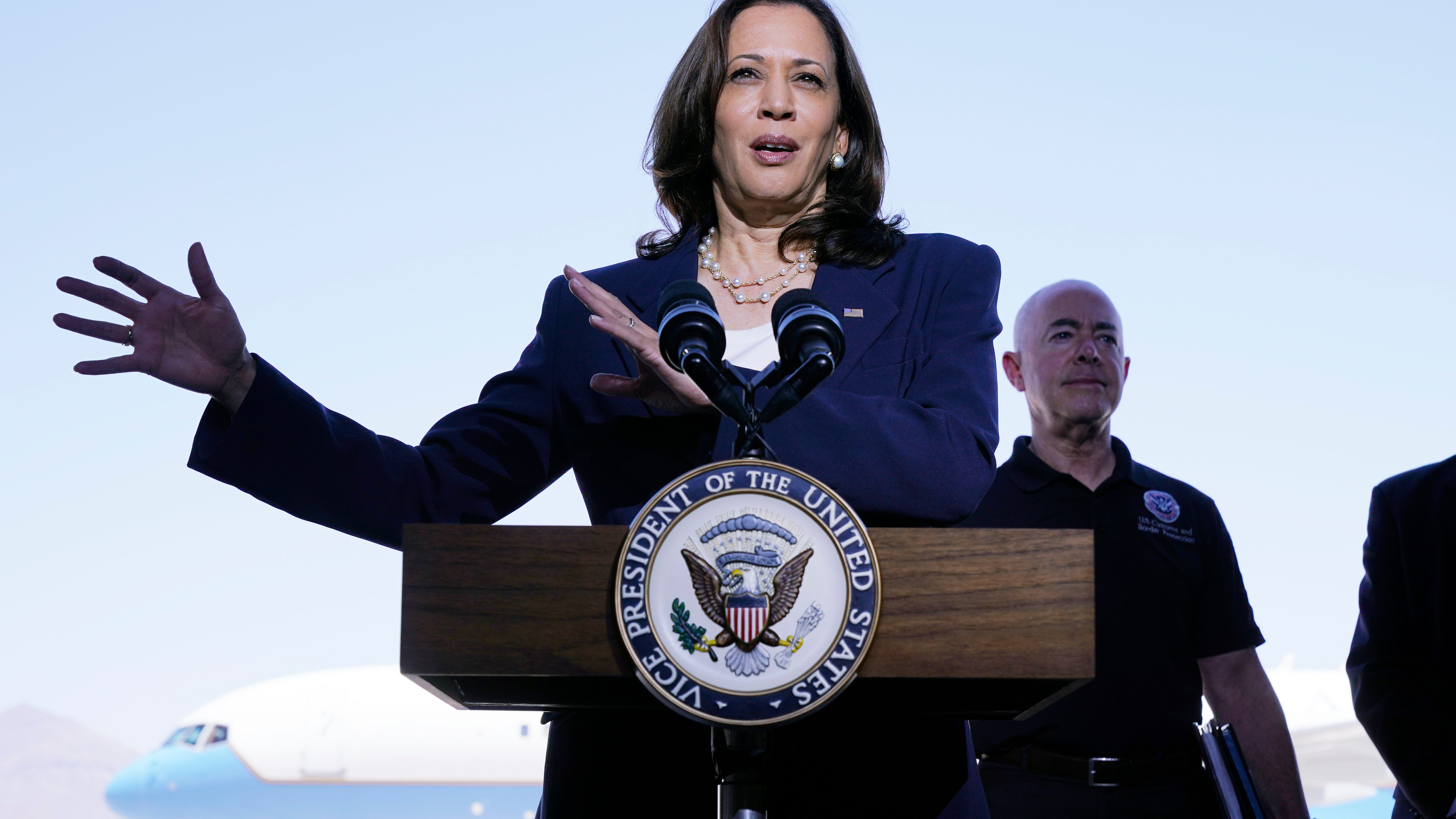 On border tour, Harris laments 'infighting' over immigration