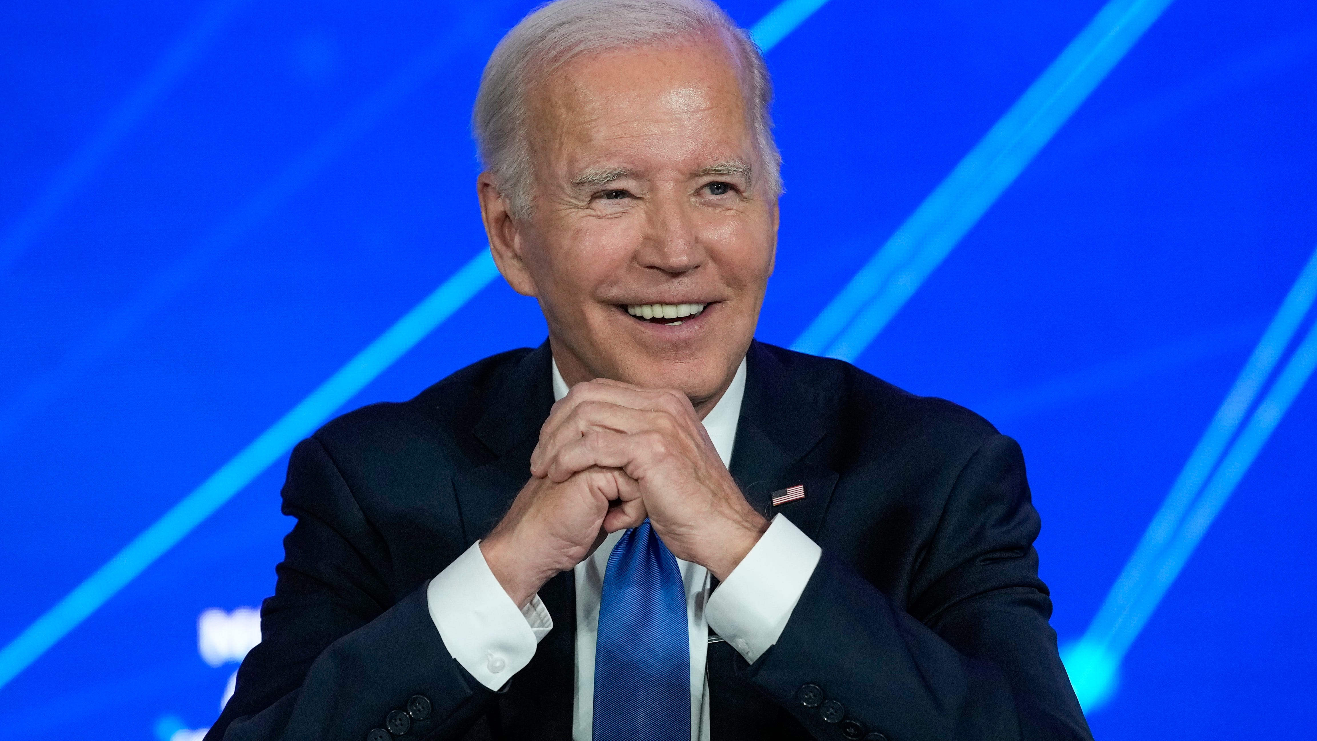 In San Francisco, Biden talks with tech leaders about risks and promises of artificial intelligence