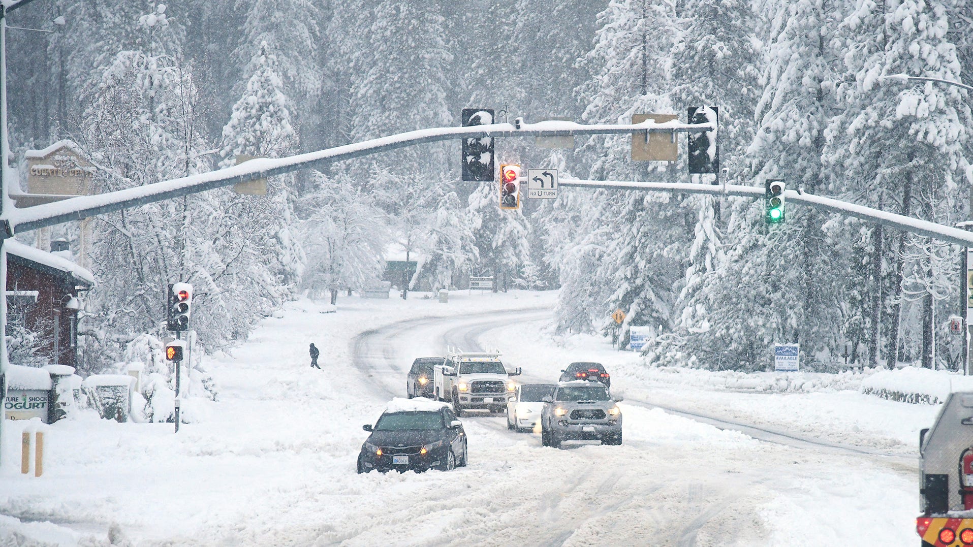 Snow blasts California and freezes Pacific Northwest