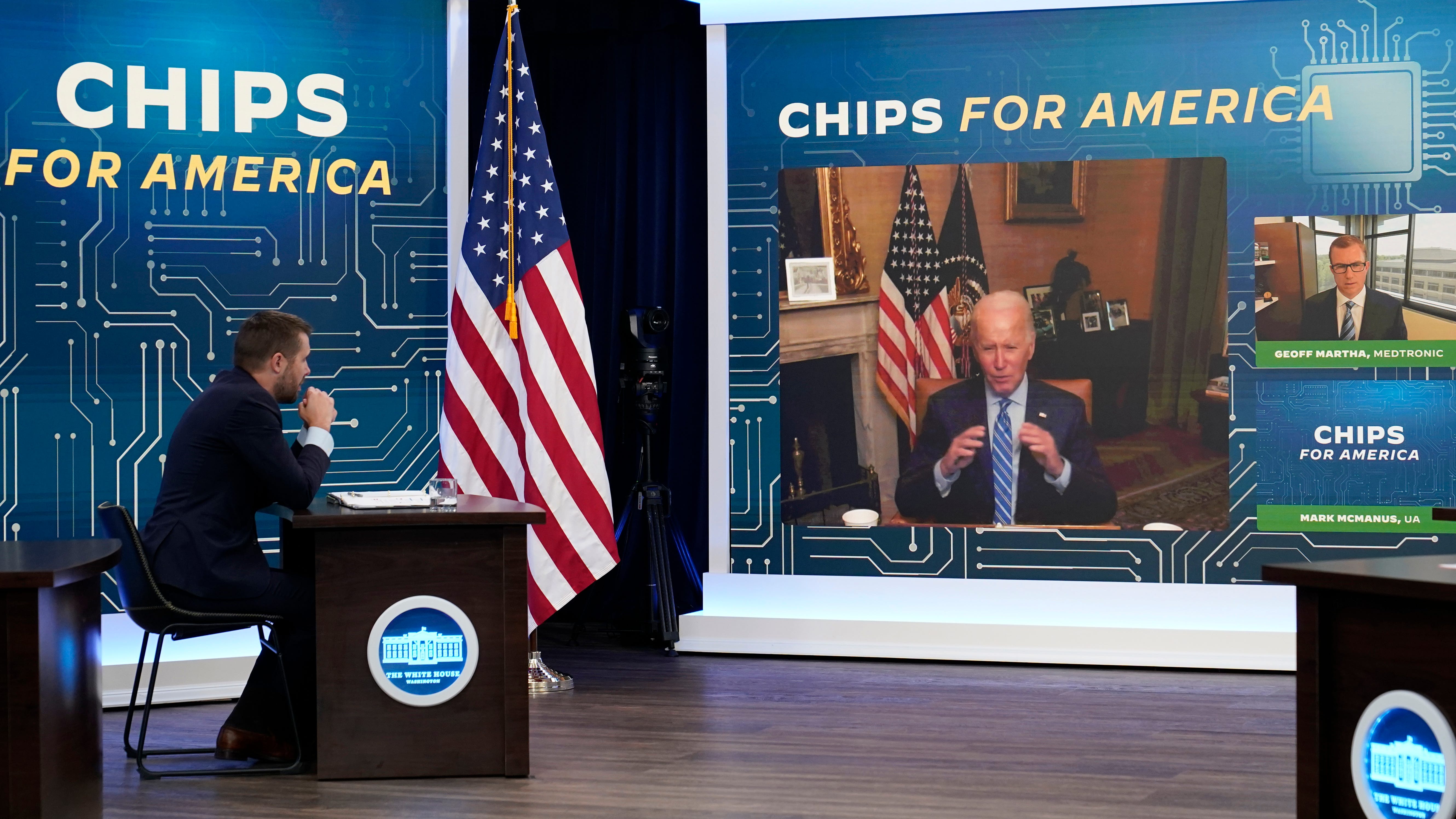 Congress OKs bill to aid computer chip firms, counter China