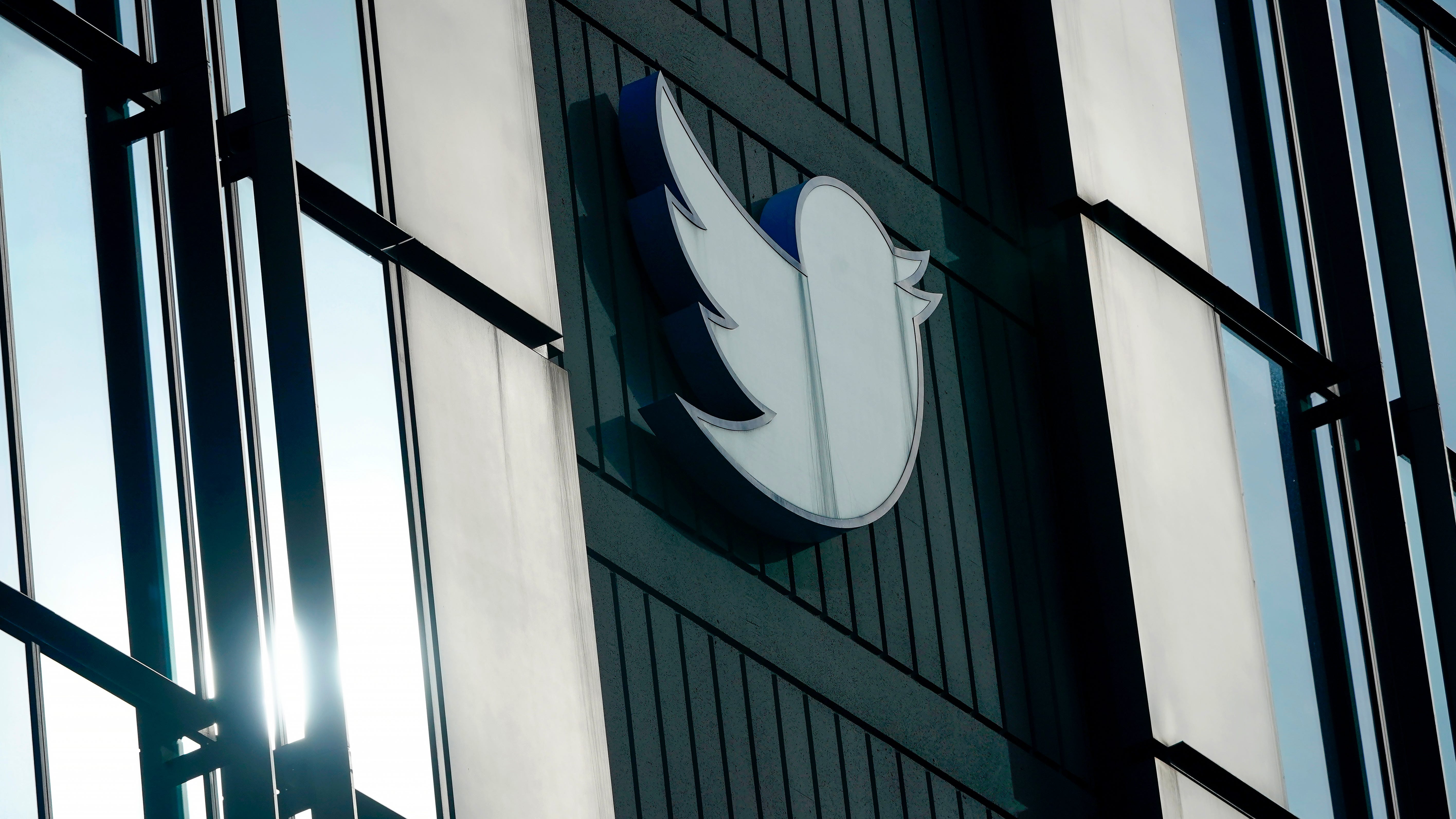 Twitter changes stoke Russian, Chinese propaganda surge