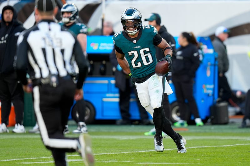 Panthers Eagles Football