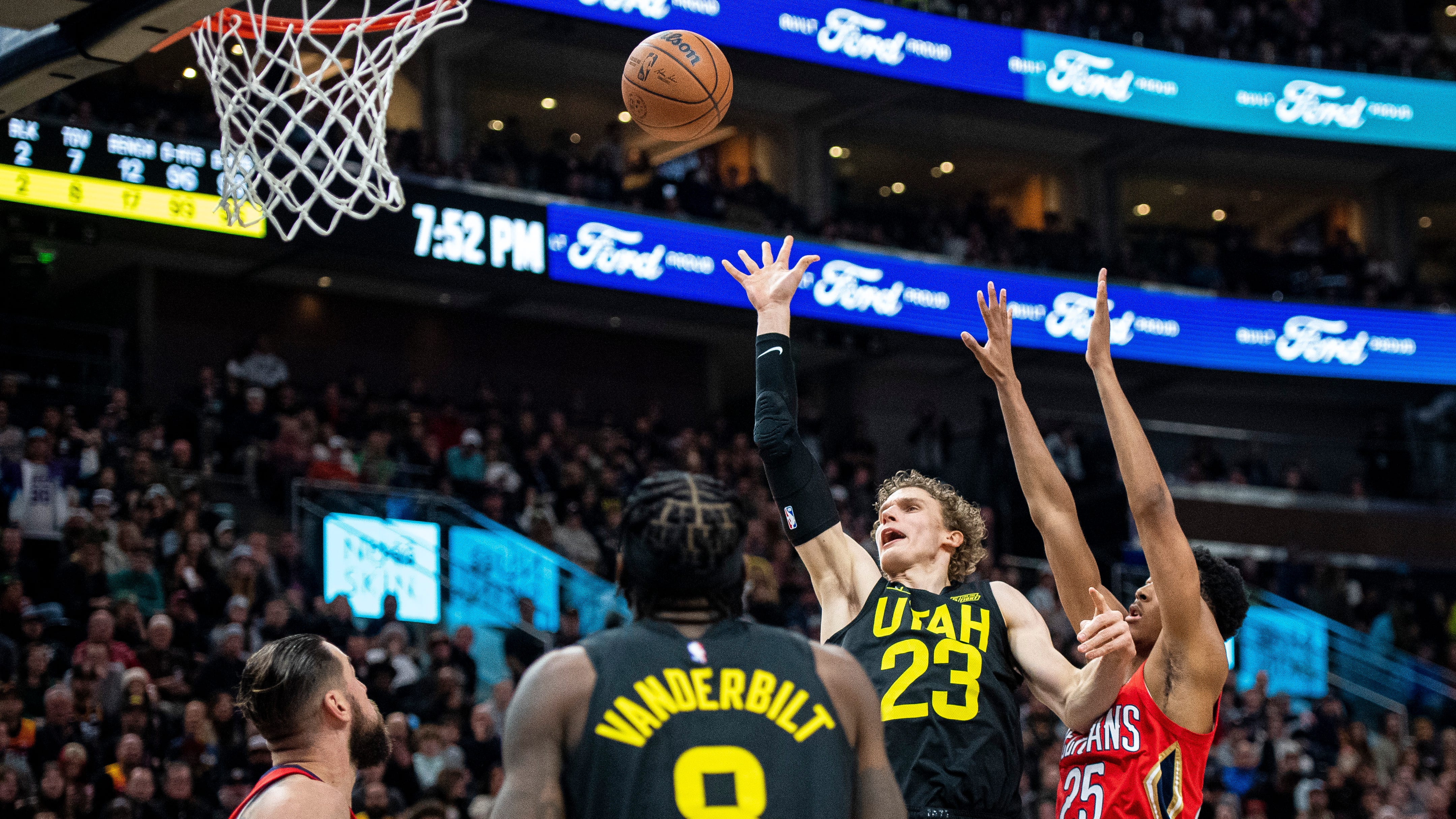 Beasley, Jazz cool off Williamson, Pelicans 121-100