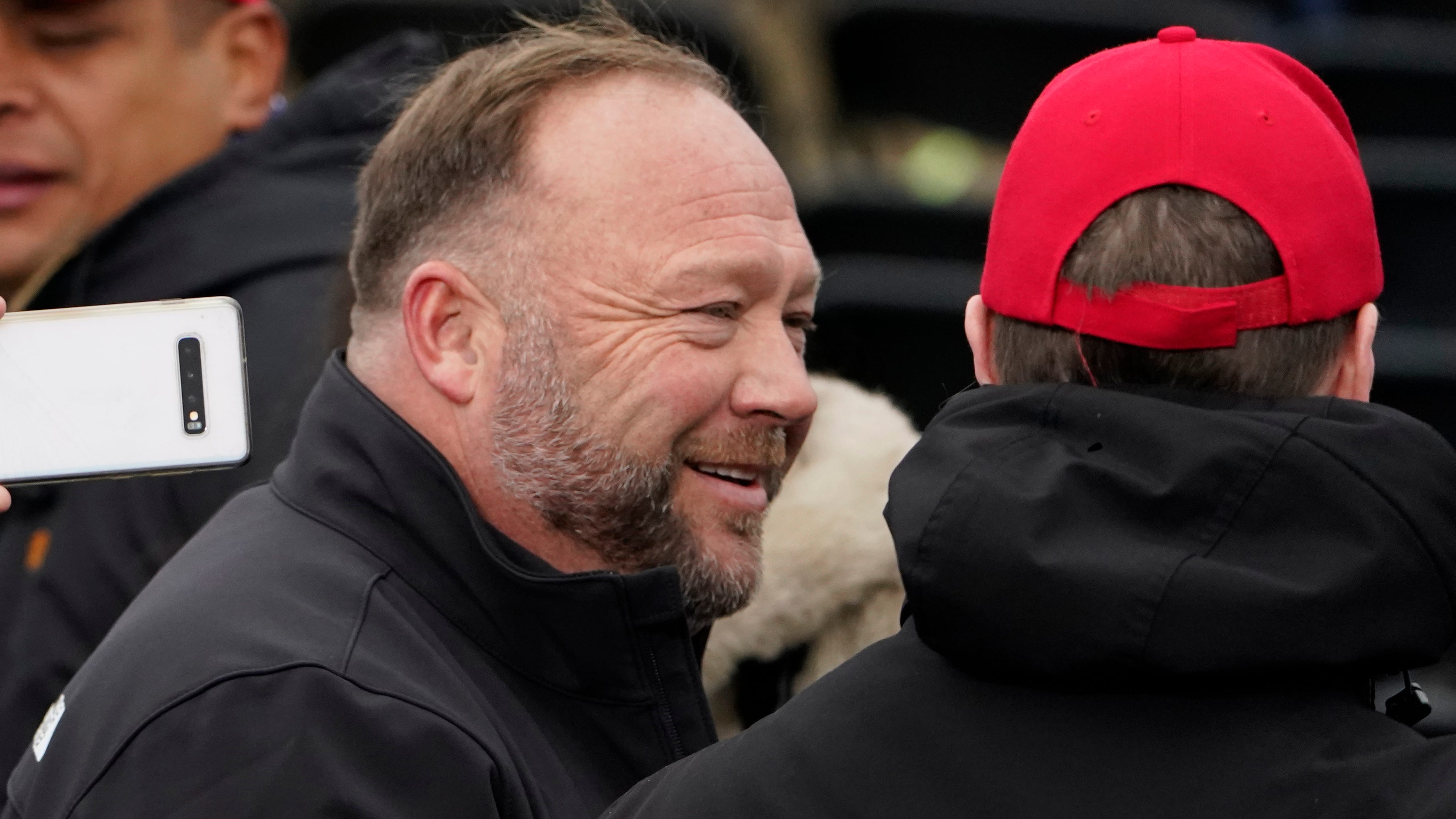  Alex Jones' wife arrested on domestic violence charge