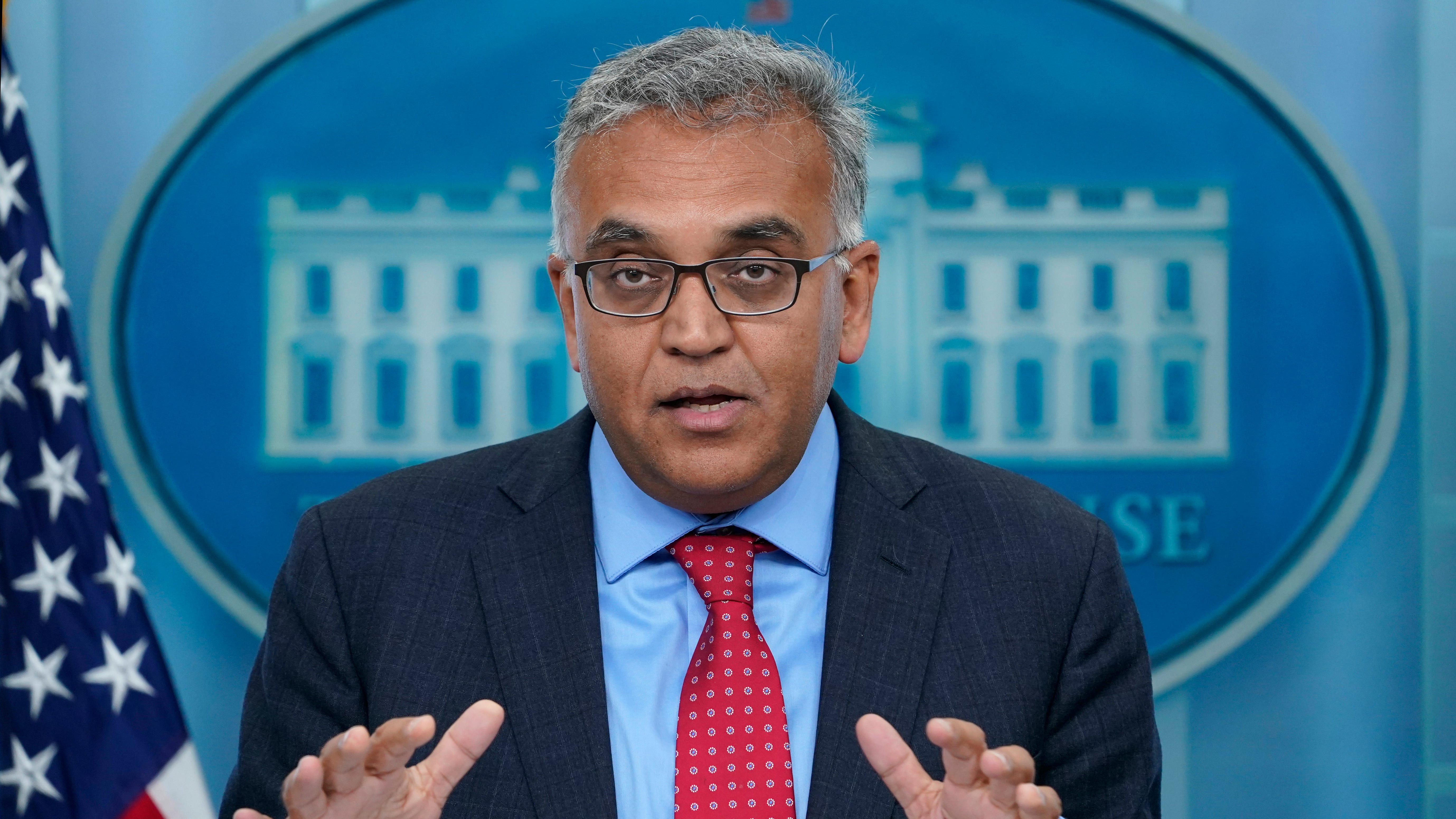 US sees risk of COVID supply rationing without more funds