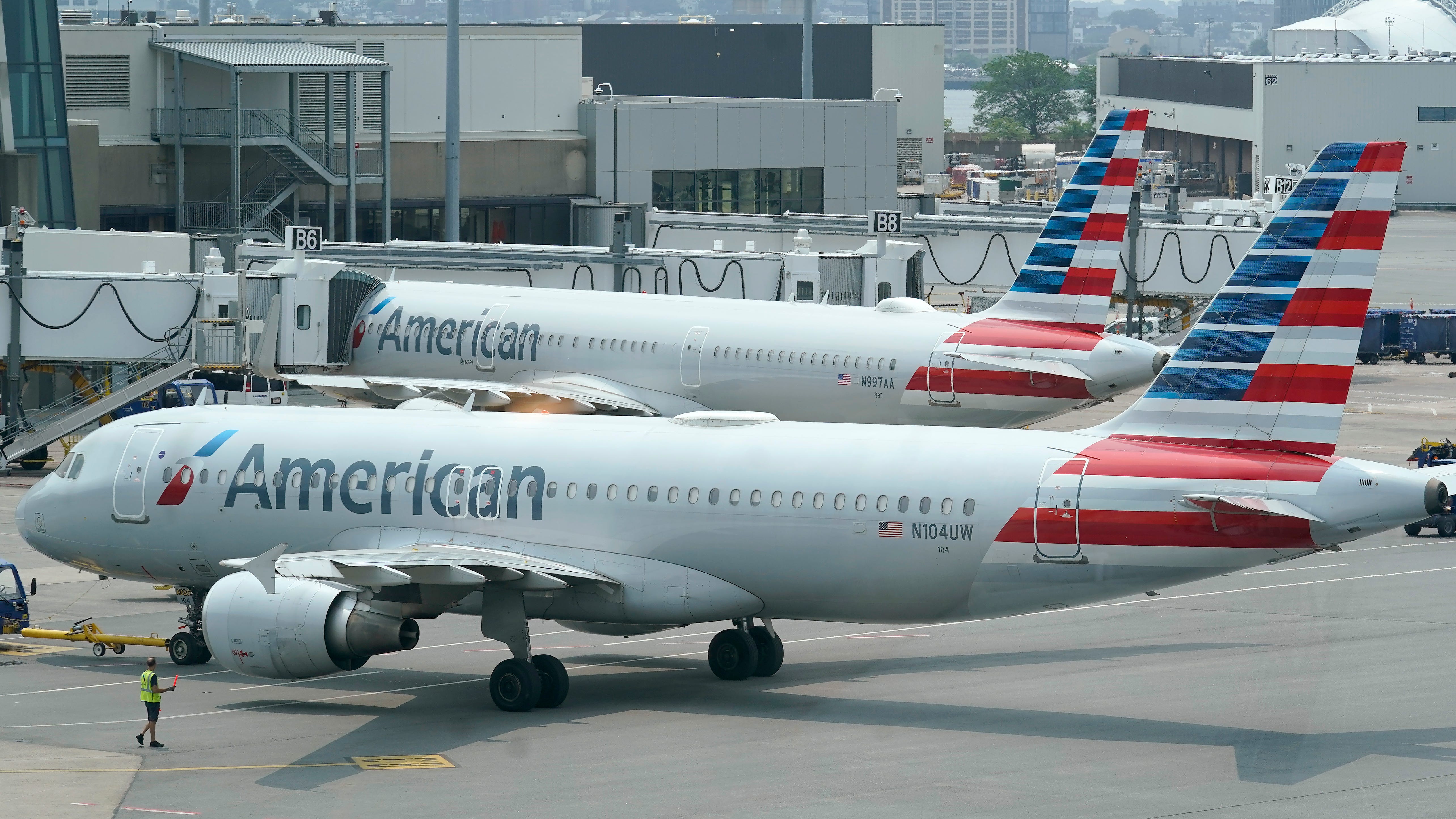 American plagued by major flight cancellations for 4th day