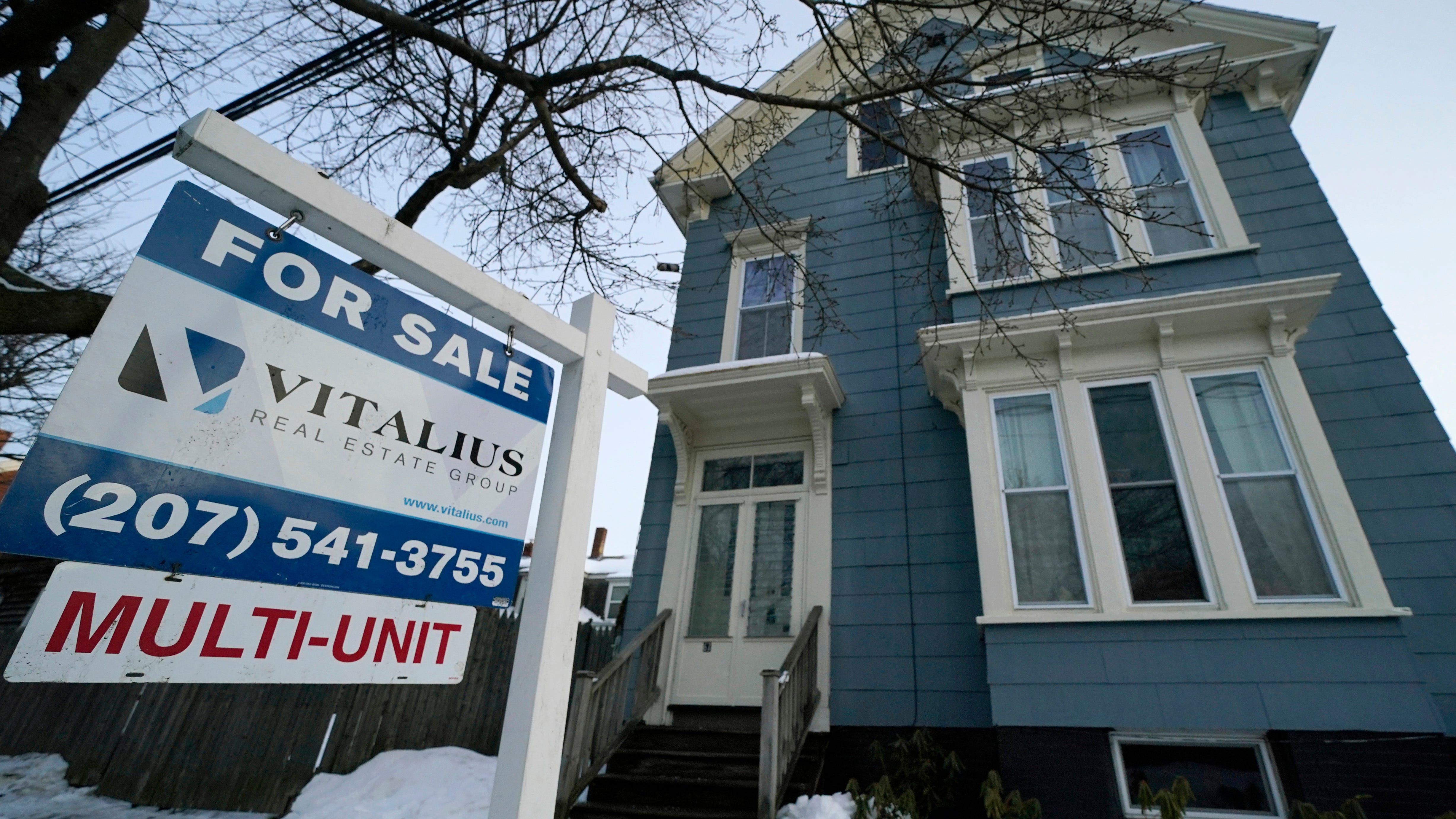 Average long-term mortgage rate falls a fourth straight week