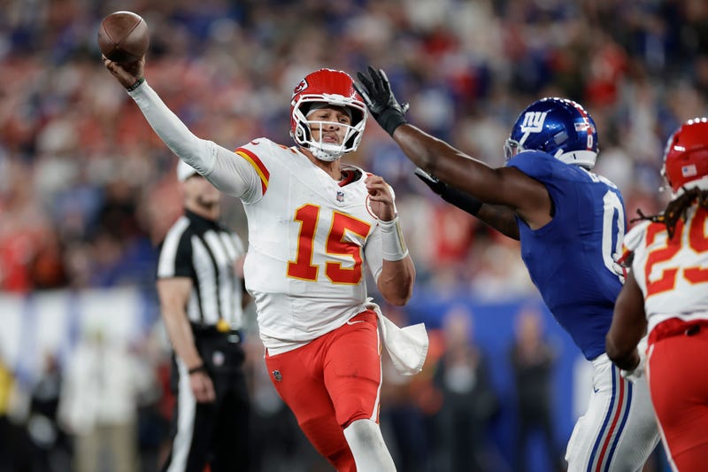 Chiefs Giants Football