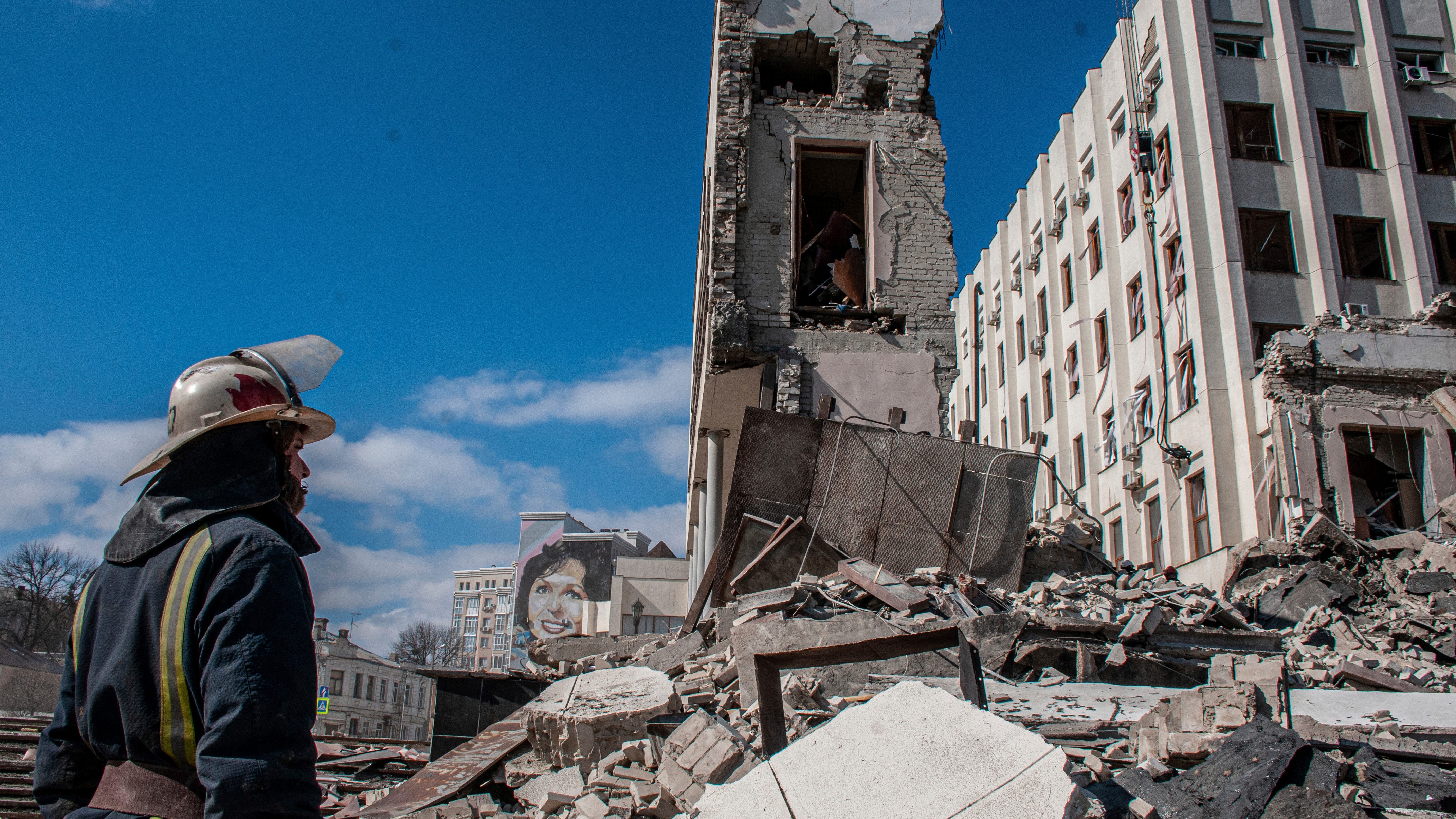 Putin's war in Ukraine nearing possibly more dangerous phase