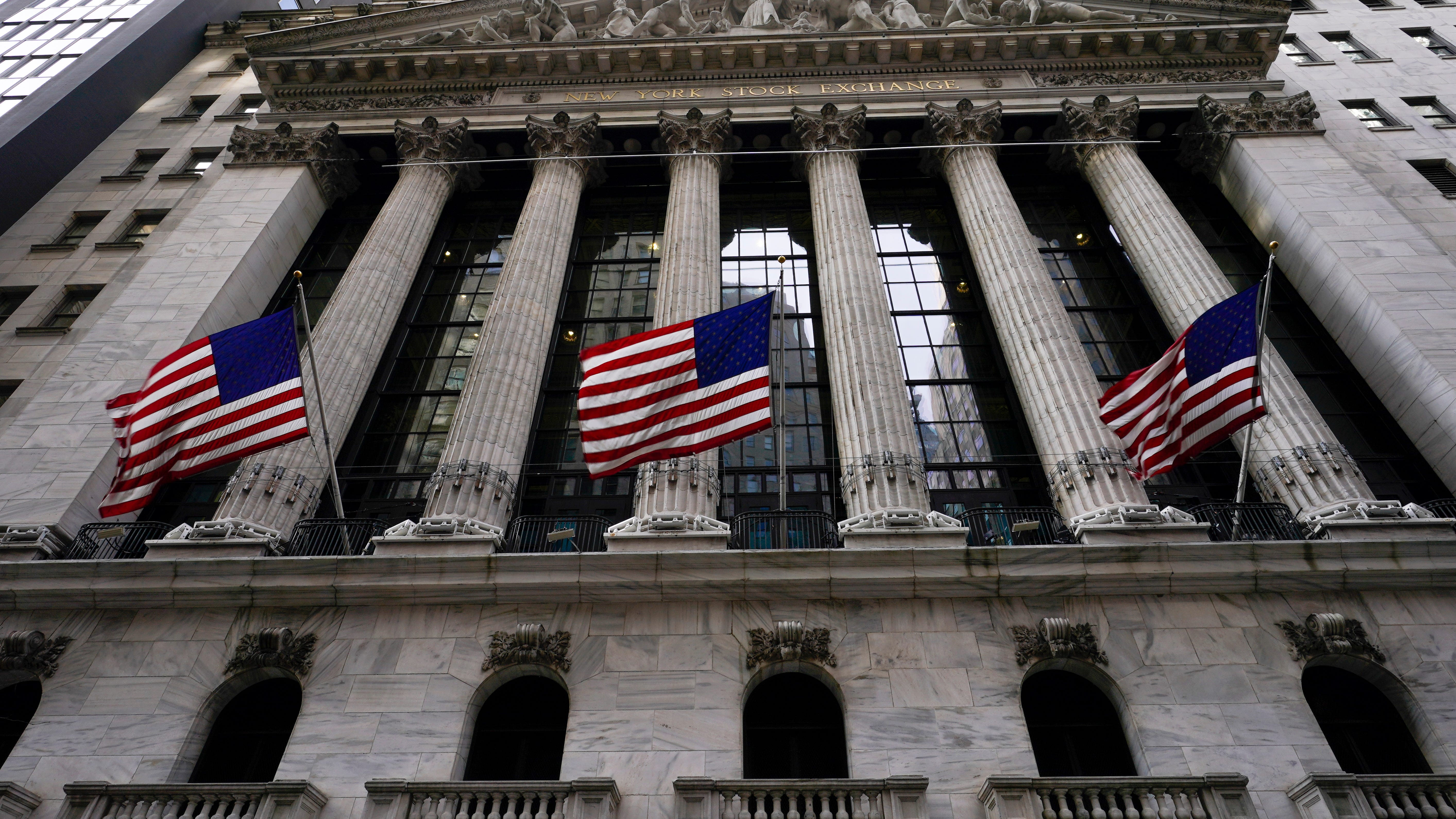 Stocks waver amid Russia-Ukraine hopes, rise in oil prices