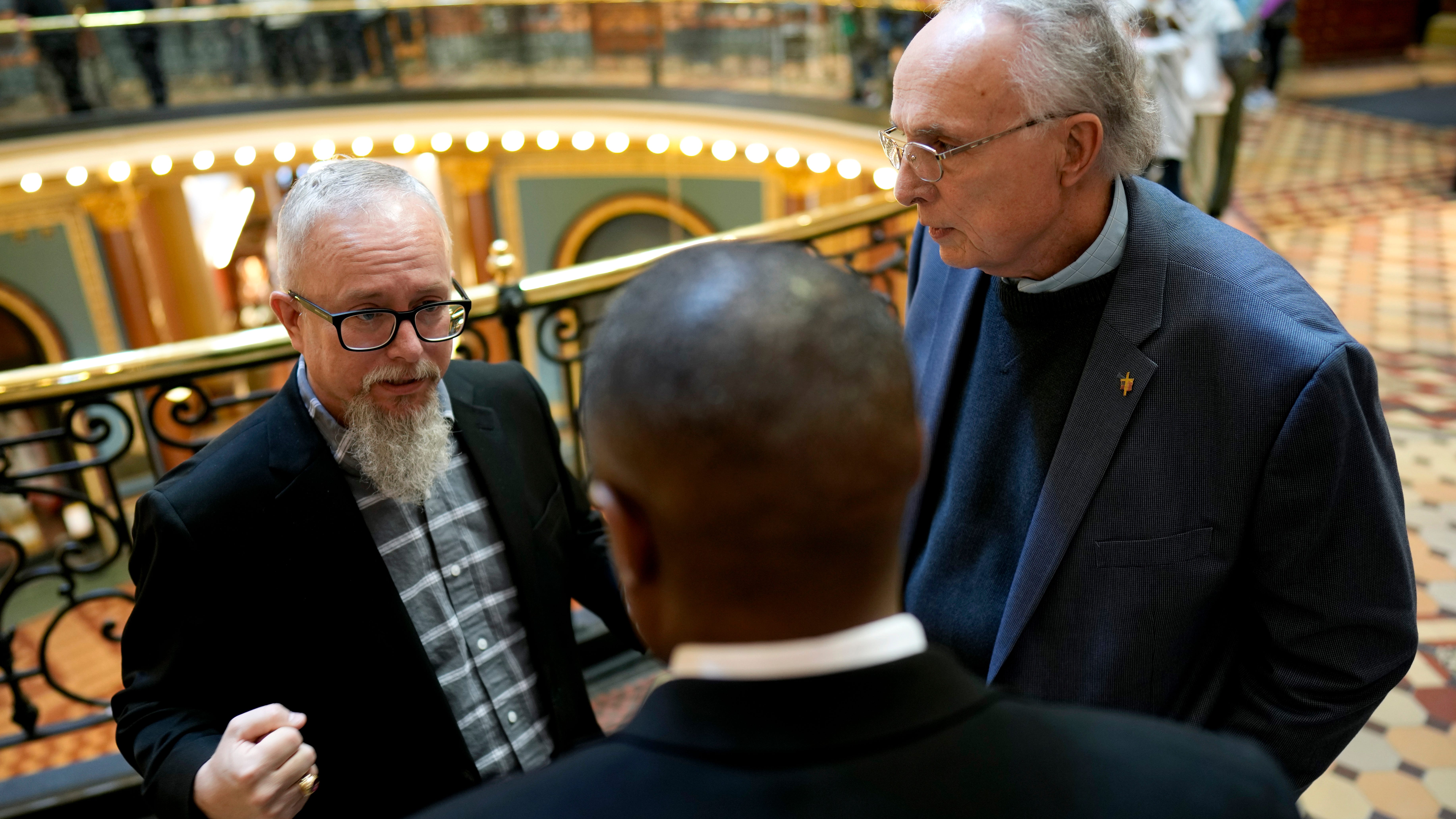 Trump and Iowa evangelicals: A bond that is hard to break
