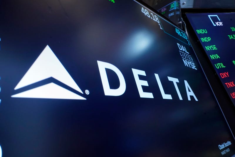 Earns Delta Air Lines
