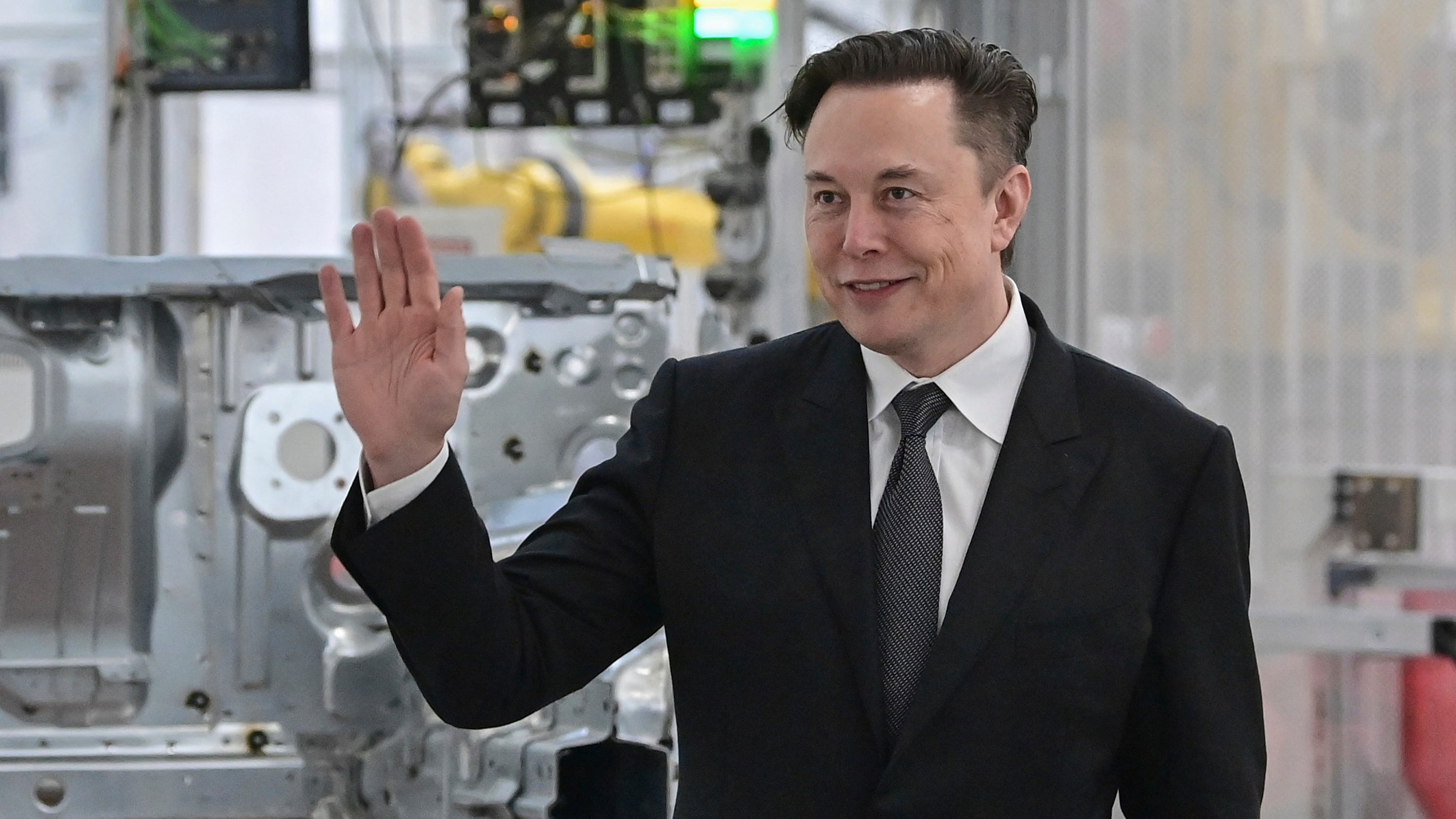 Musk meets pope, uses Twitter to announce the audience