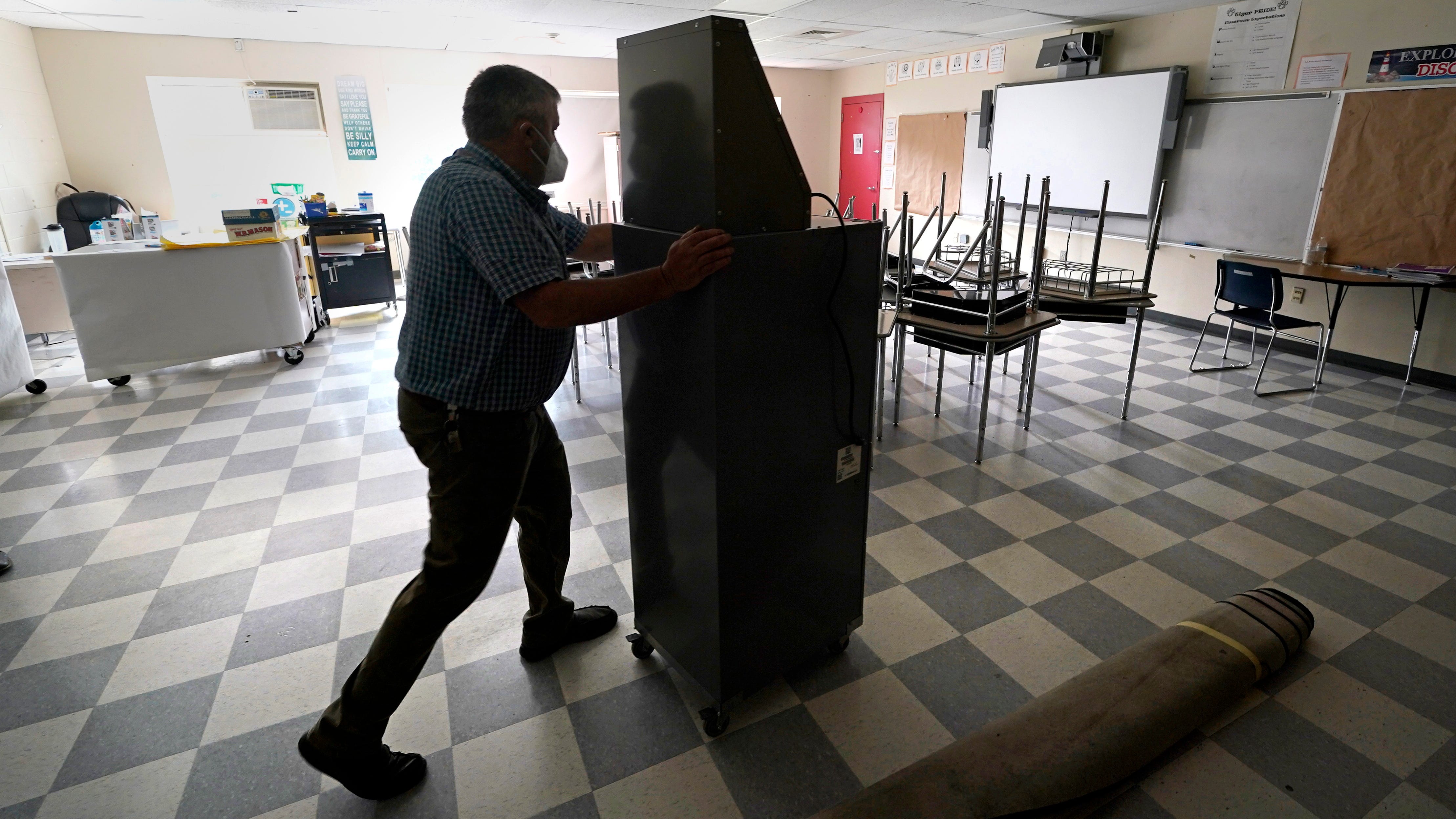 Pandemic windfall for US schools has few strings attached