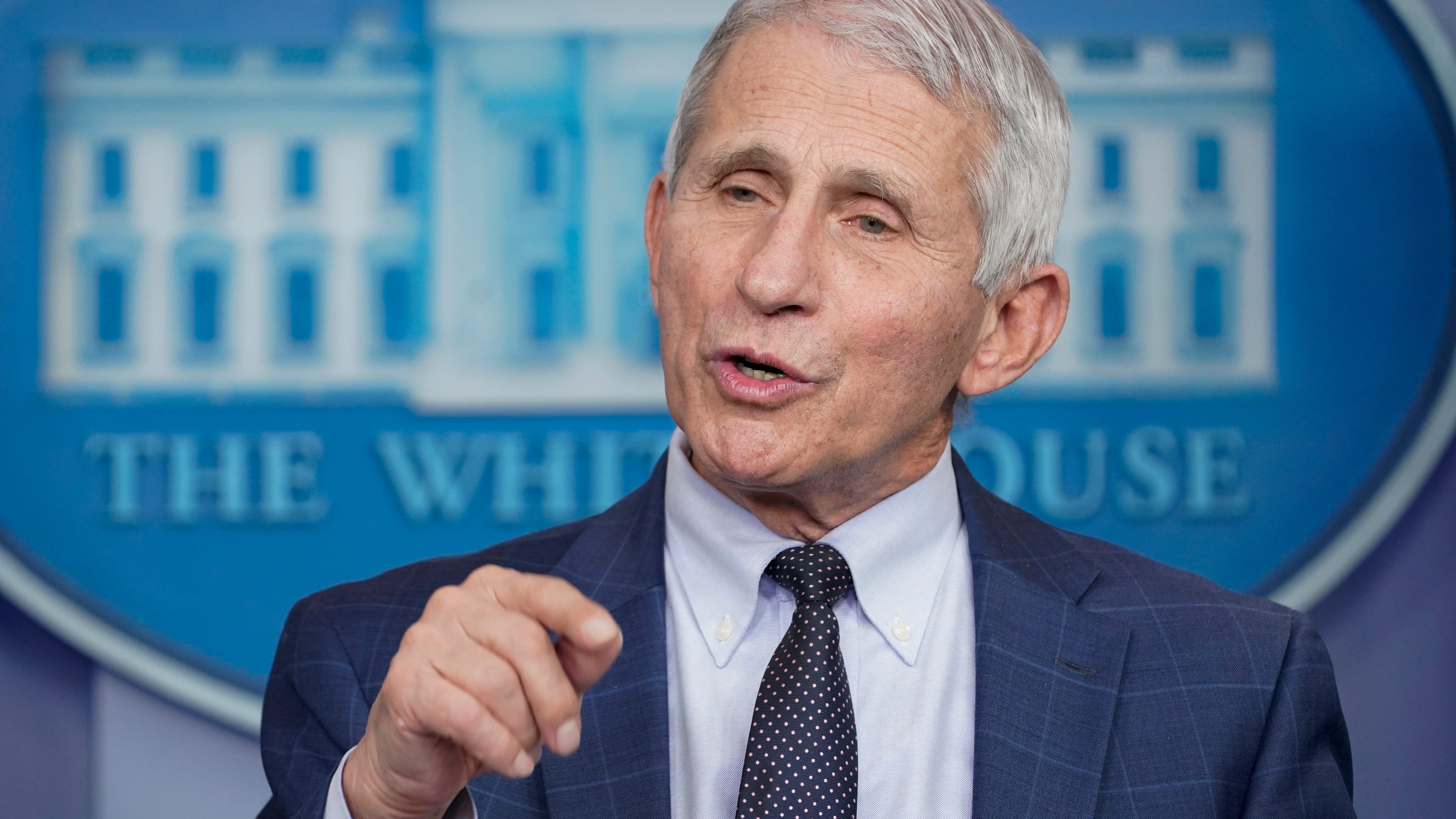 Fauci says early reports encouraging about omicron variant
