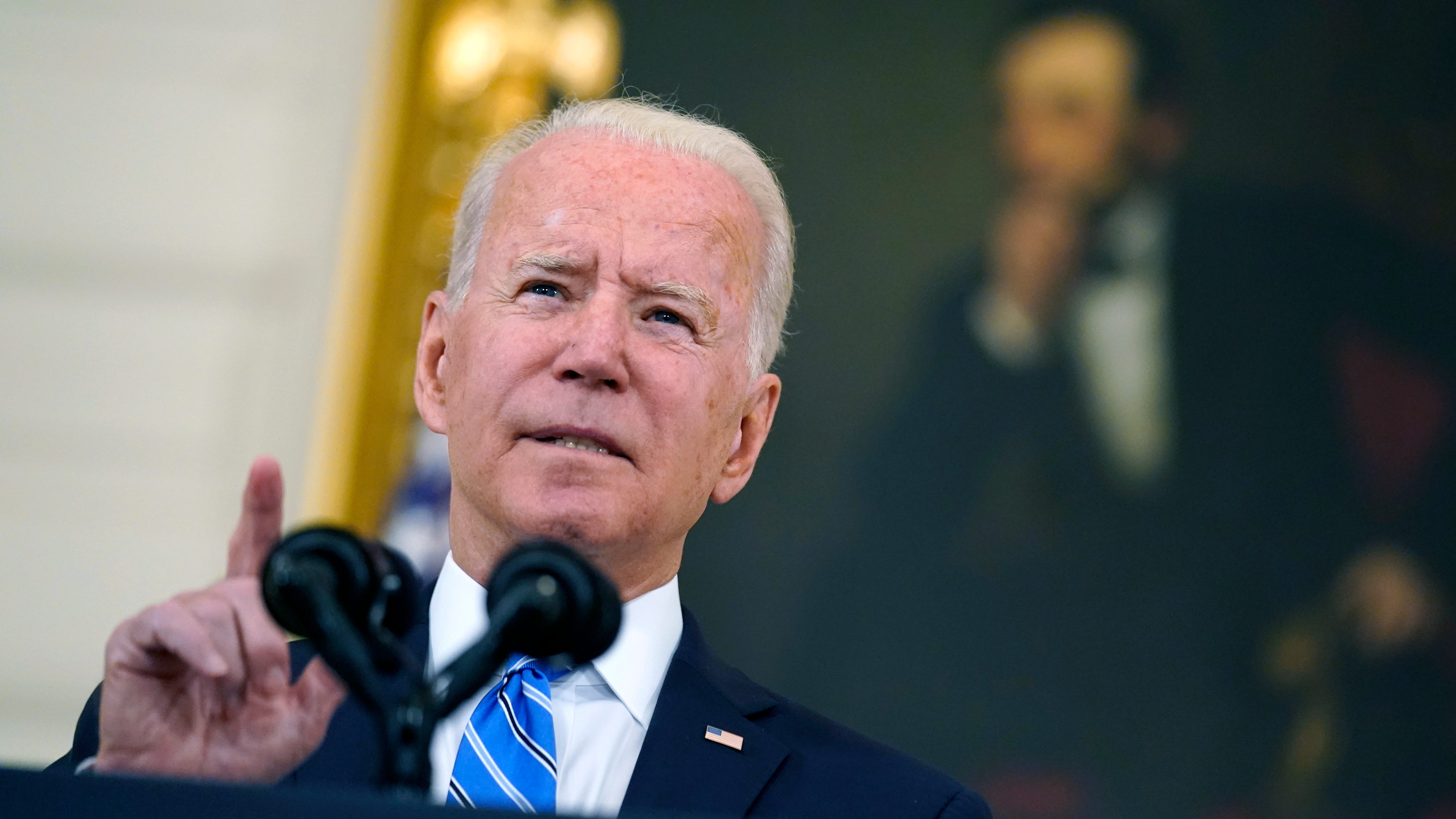 Inflation fears and politics shape views of Biden economy