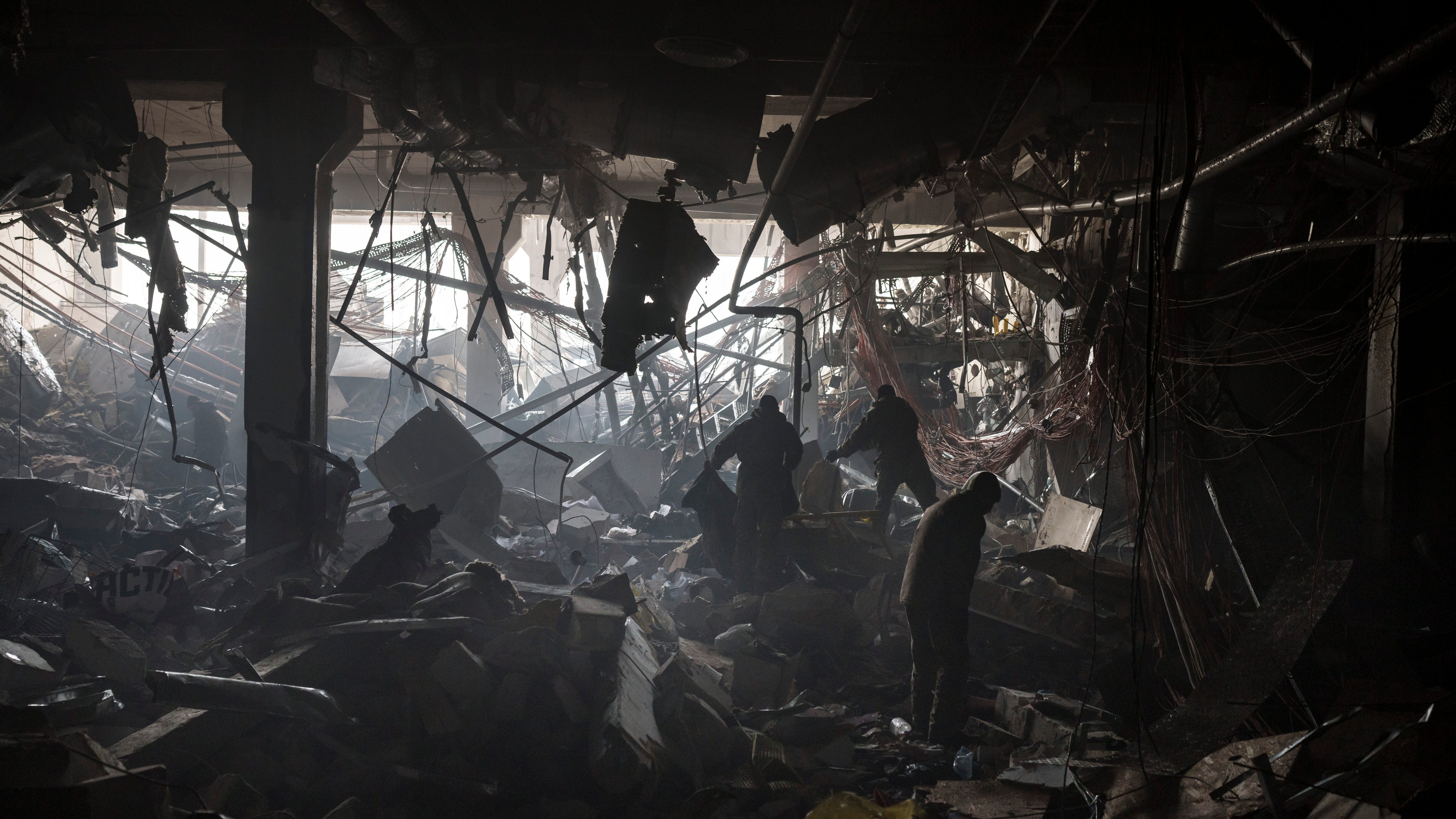 Ukraine retakes key Kyiv suburb; battle for Mariupol rages