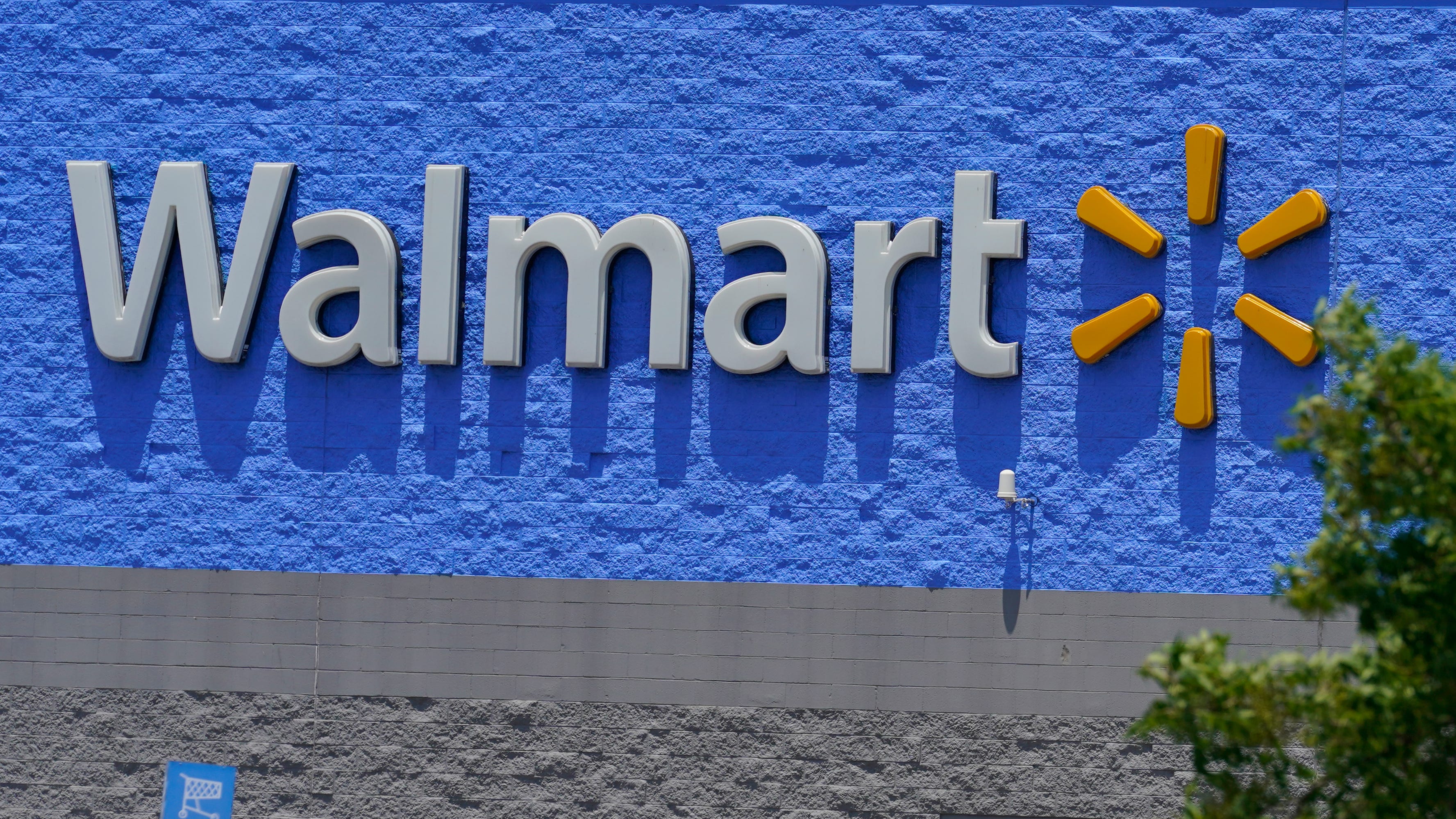 Walmart ups outlook as back-to-school sales take off