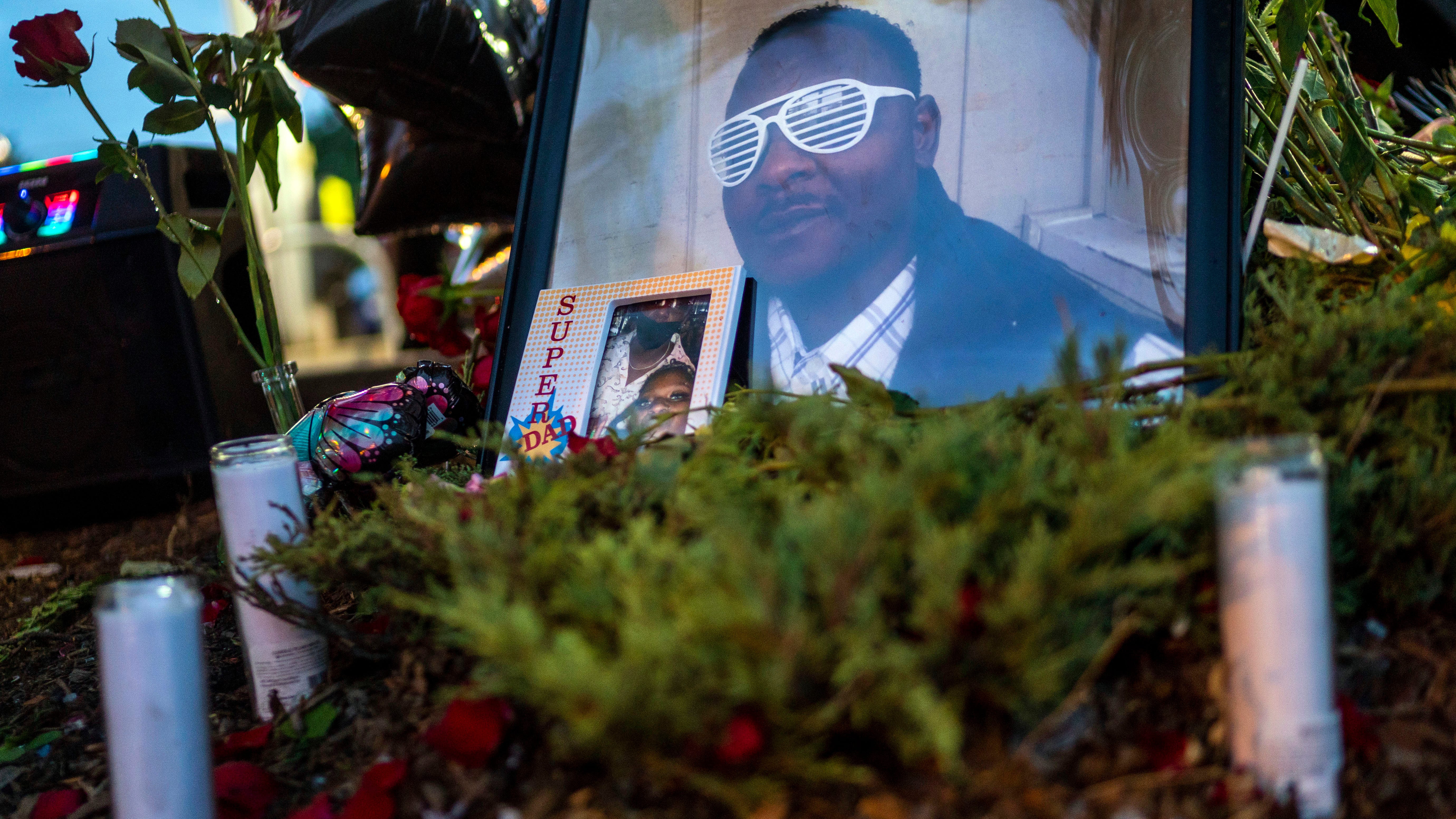 Minneapolis officer charged in pursuit that killed motorist