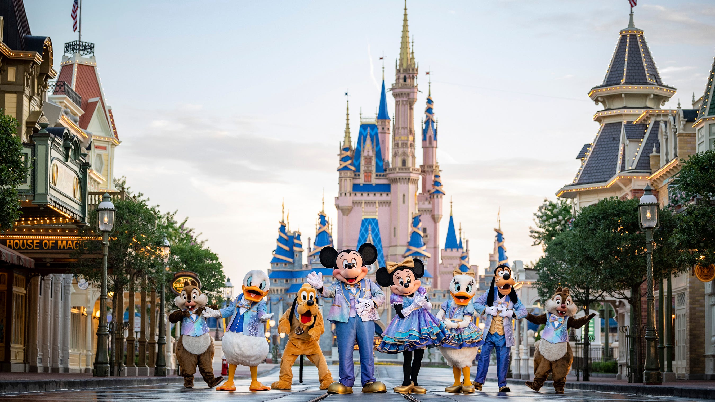 Walt Disney World's 50th anniversary party starts Oct. 1