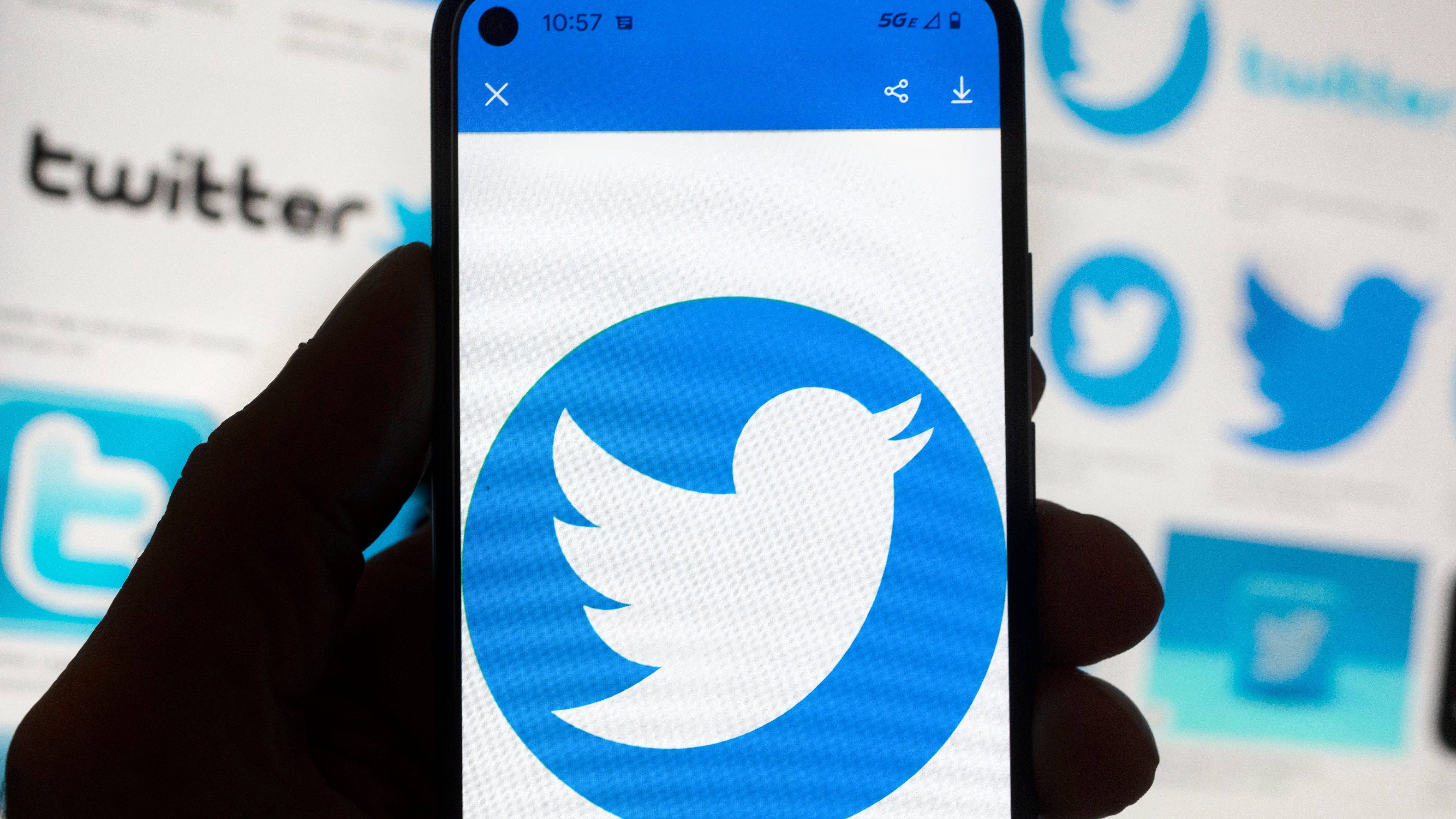 How to read your social media feeds on Election Day