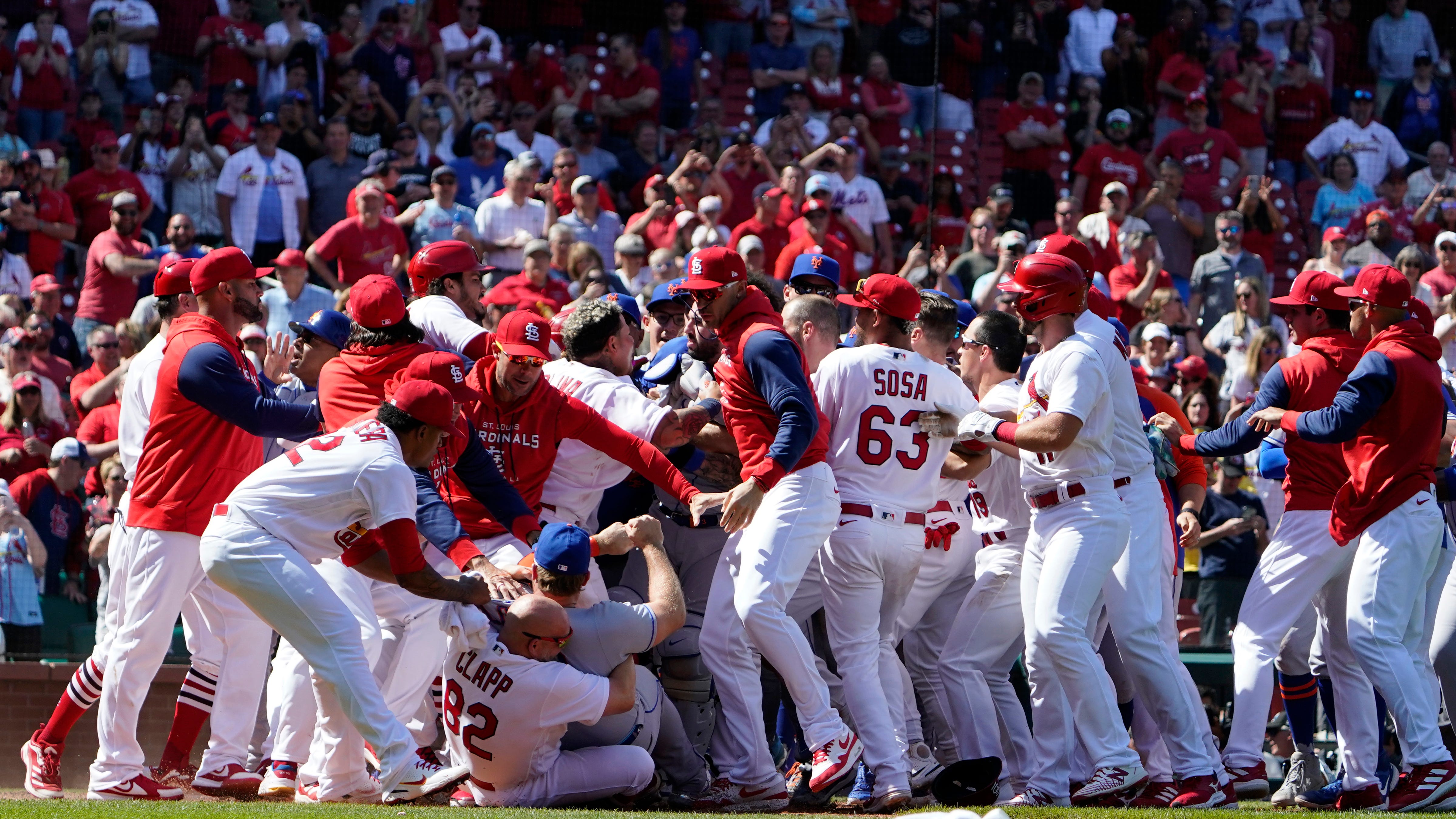 Arenado buzzed, frustrated Mets brawl with Cardinals in loss