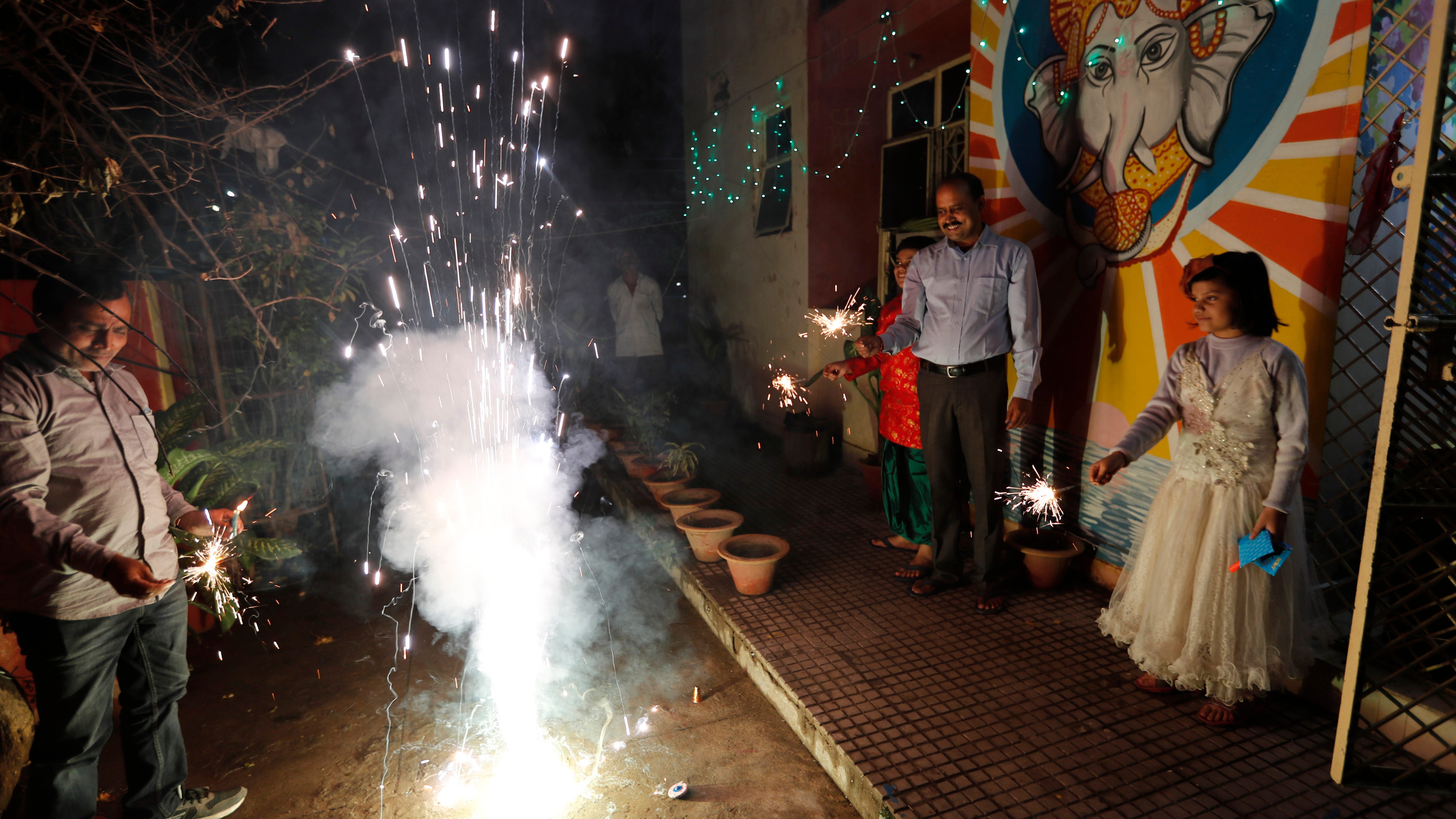 India celebrates Diwali amid pandemic, pollution fears