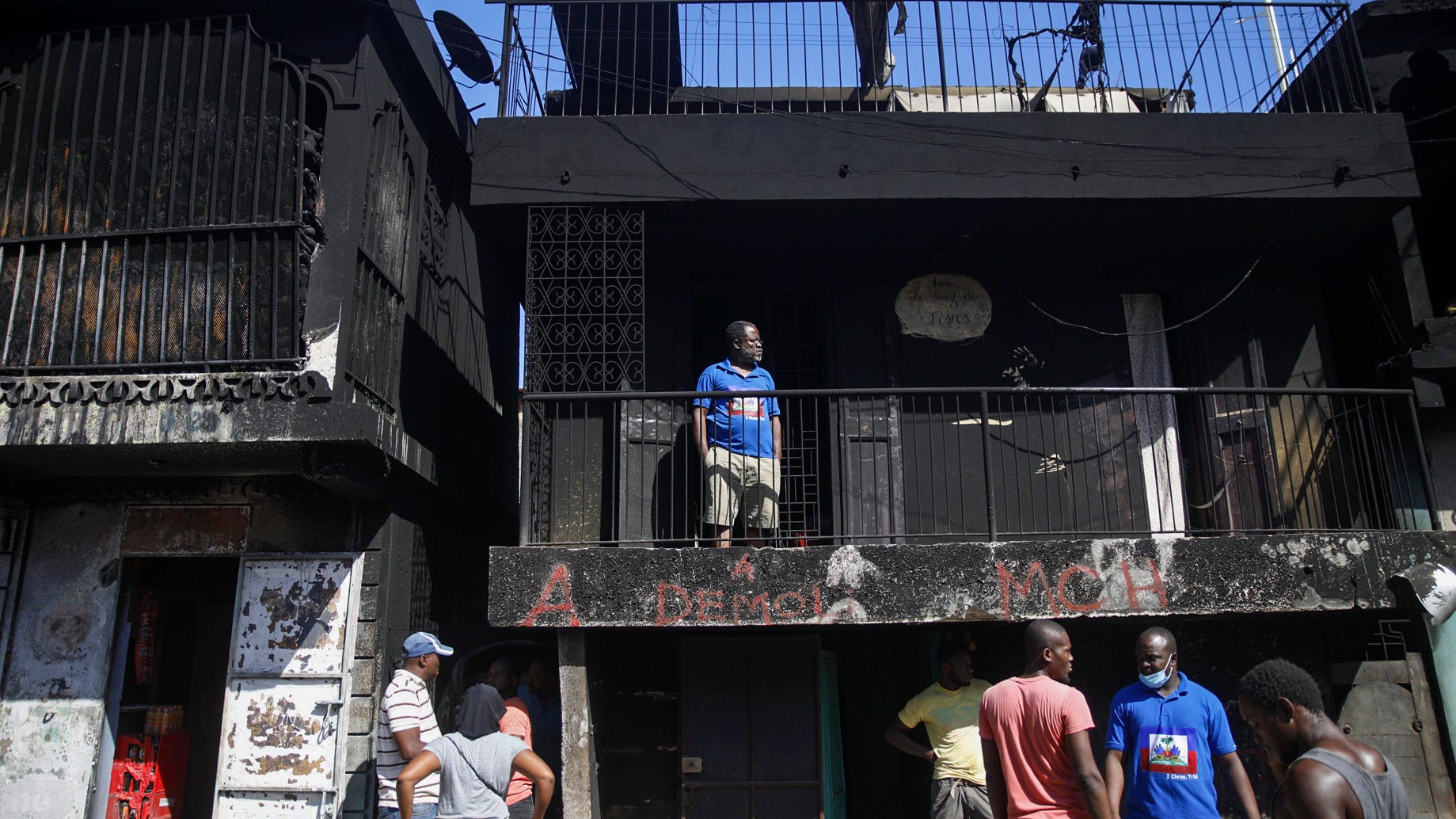 Fireball from overturned tanker kills dozens in Haiti