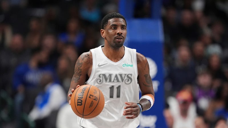 Mavericks Irving Basketball