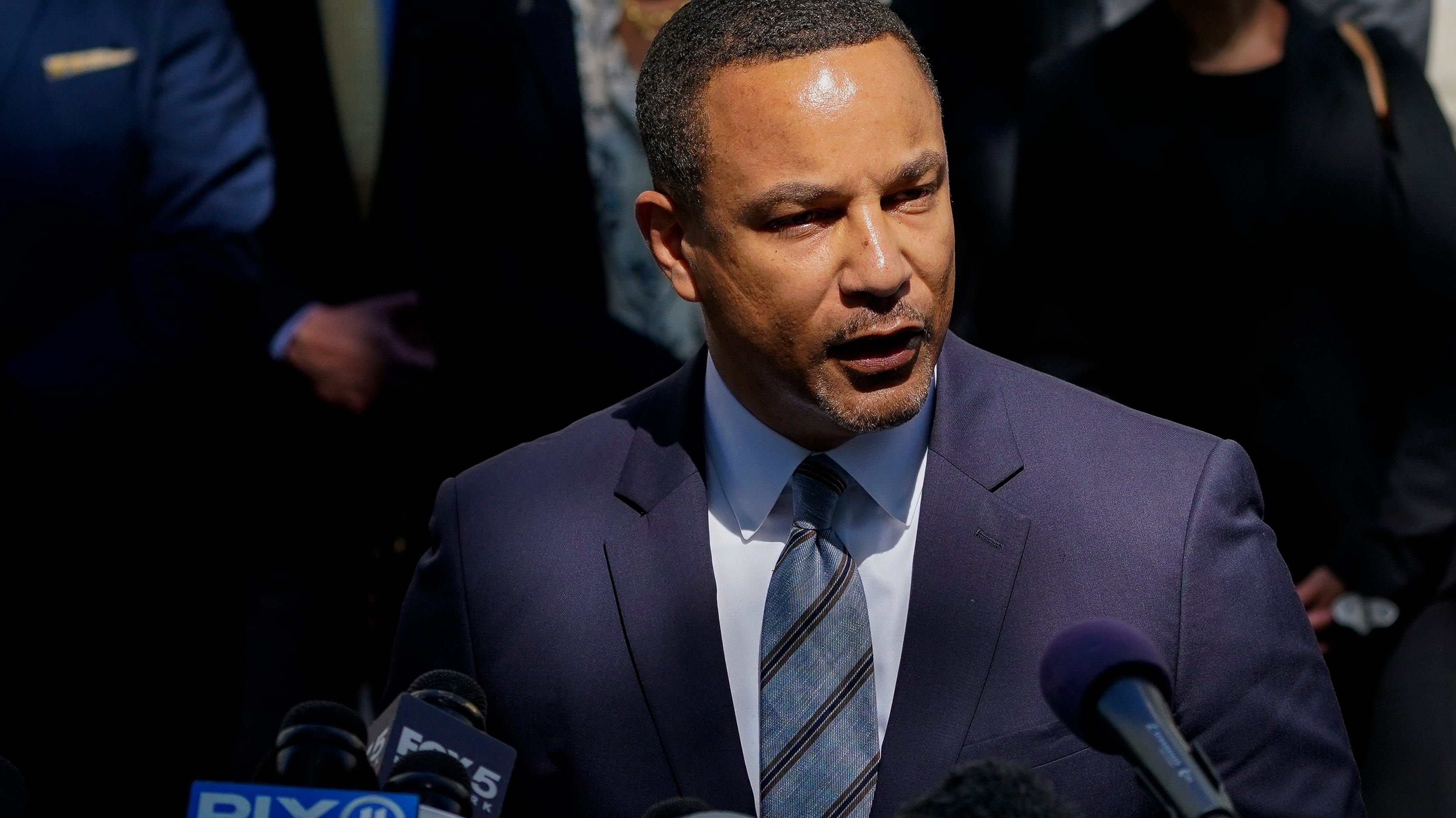 Justice Department to probe work of NYPD sex crimes unit