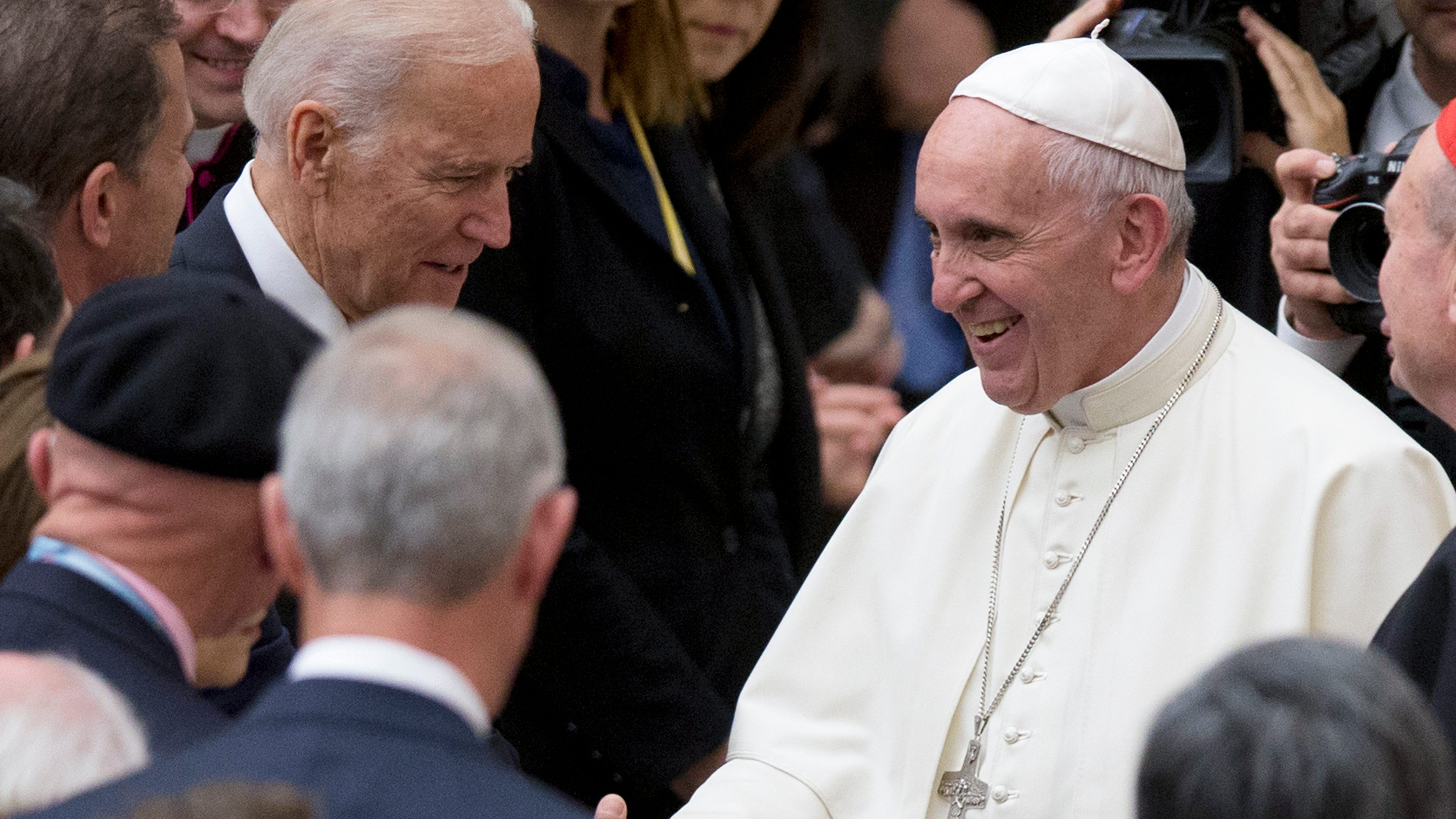 Biden to meet with Pope Francis to discuss COVID-19, climate