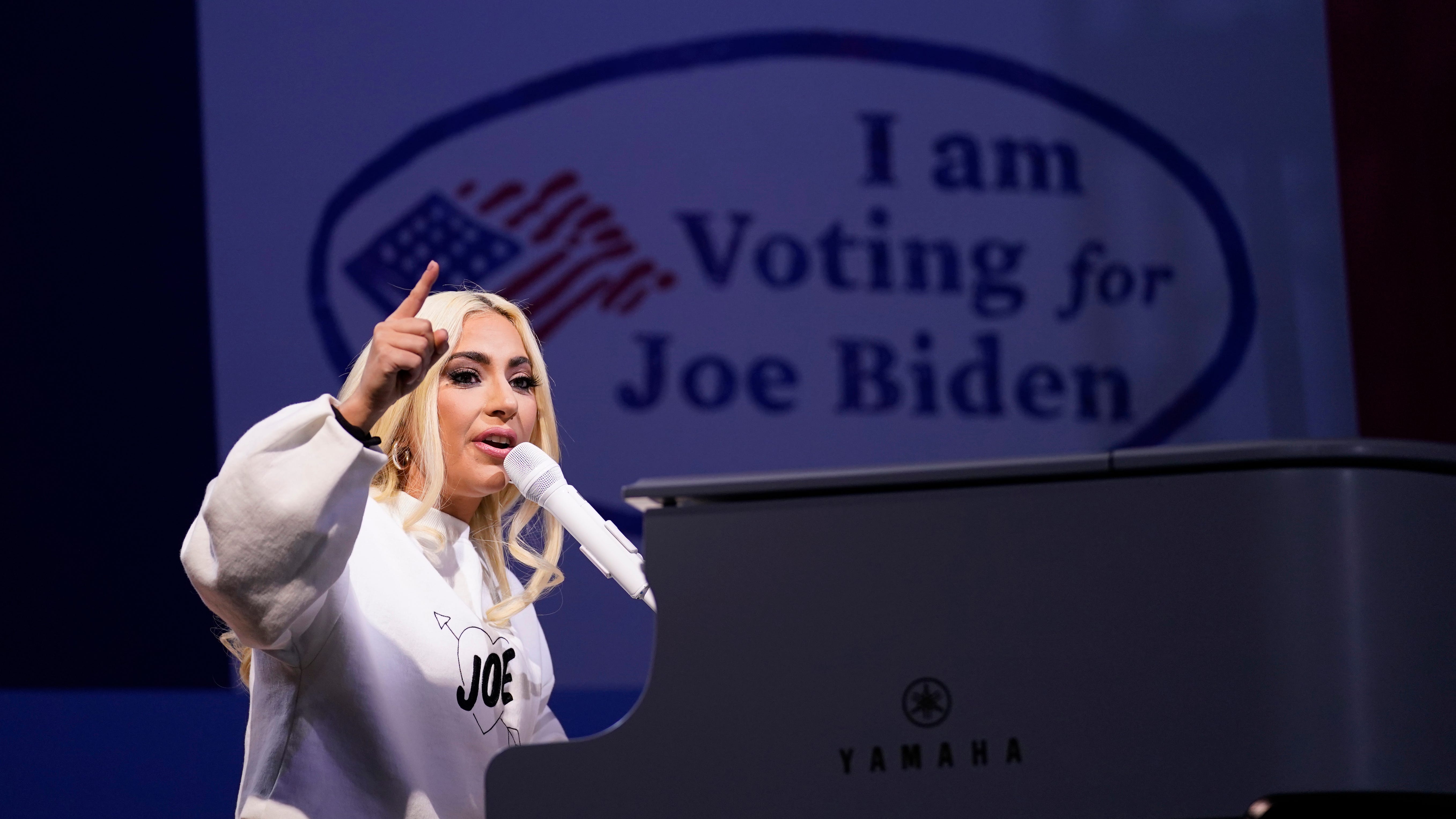 Lady Gaga to sing anthem, J-Lo to perform at inauguration