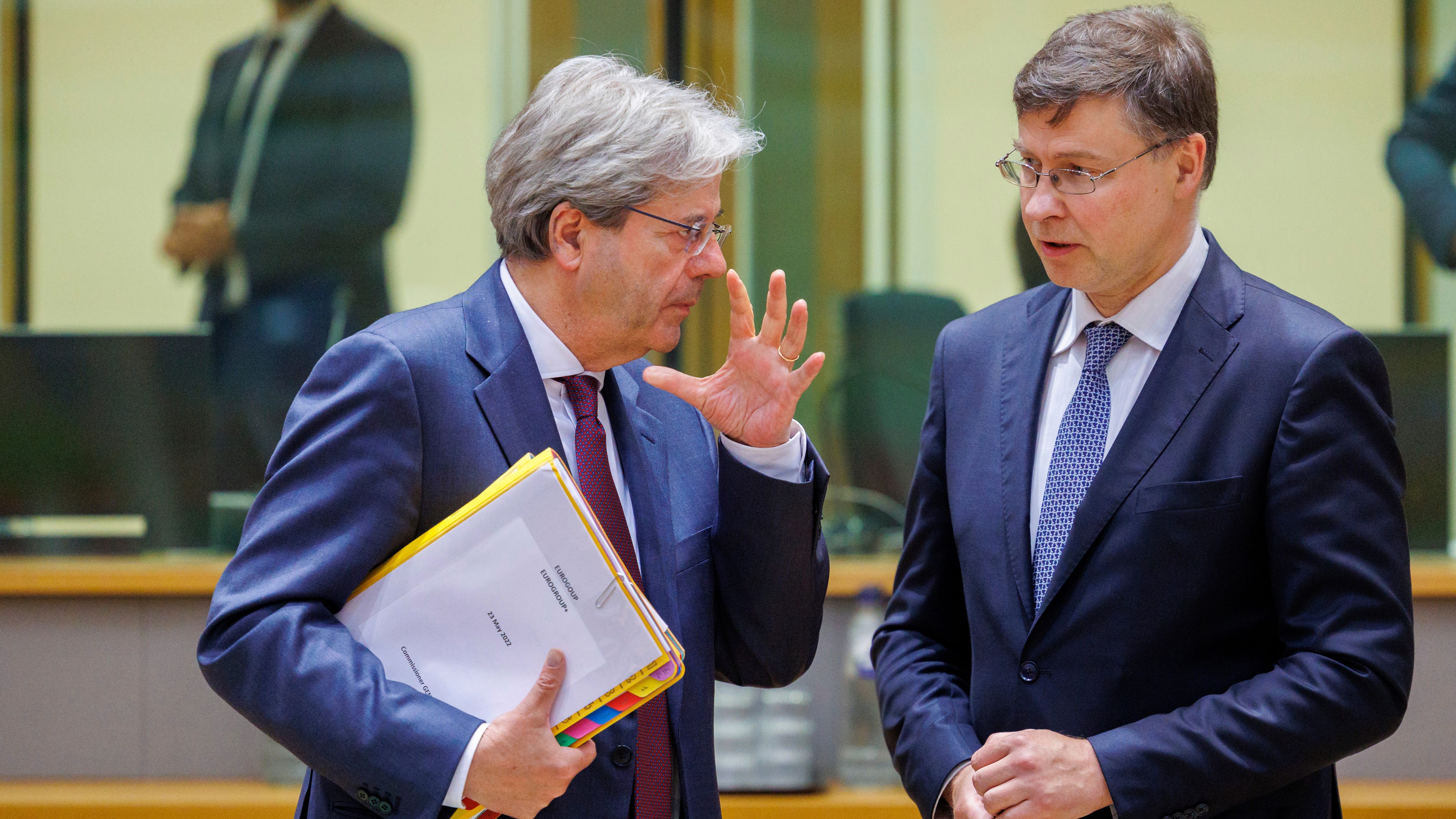 EU to keep budget rules looser for longer amid war fallout