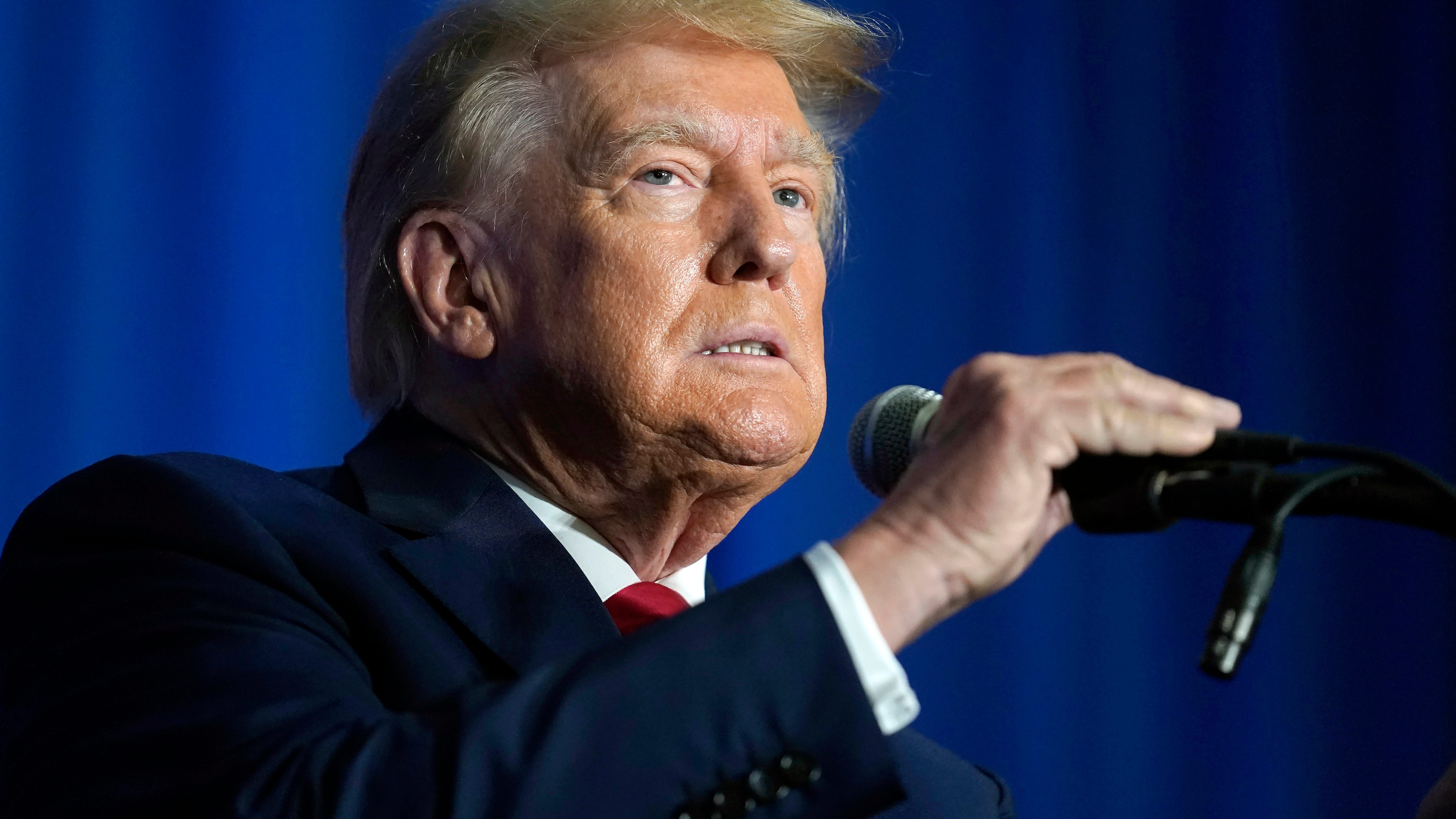Judge sets a trial date for next May in Trump's classified documents case in Florida