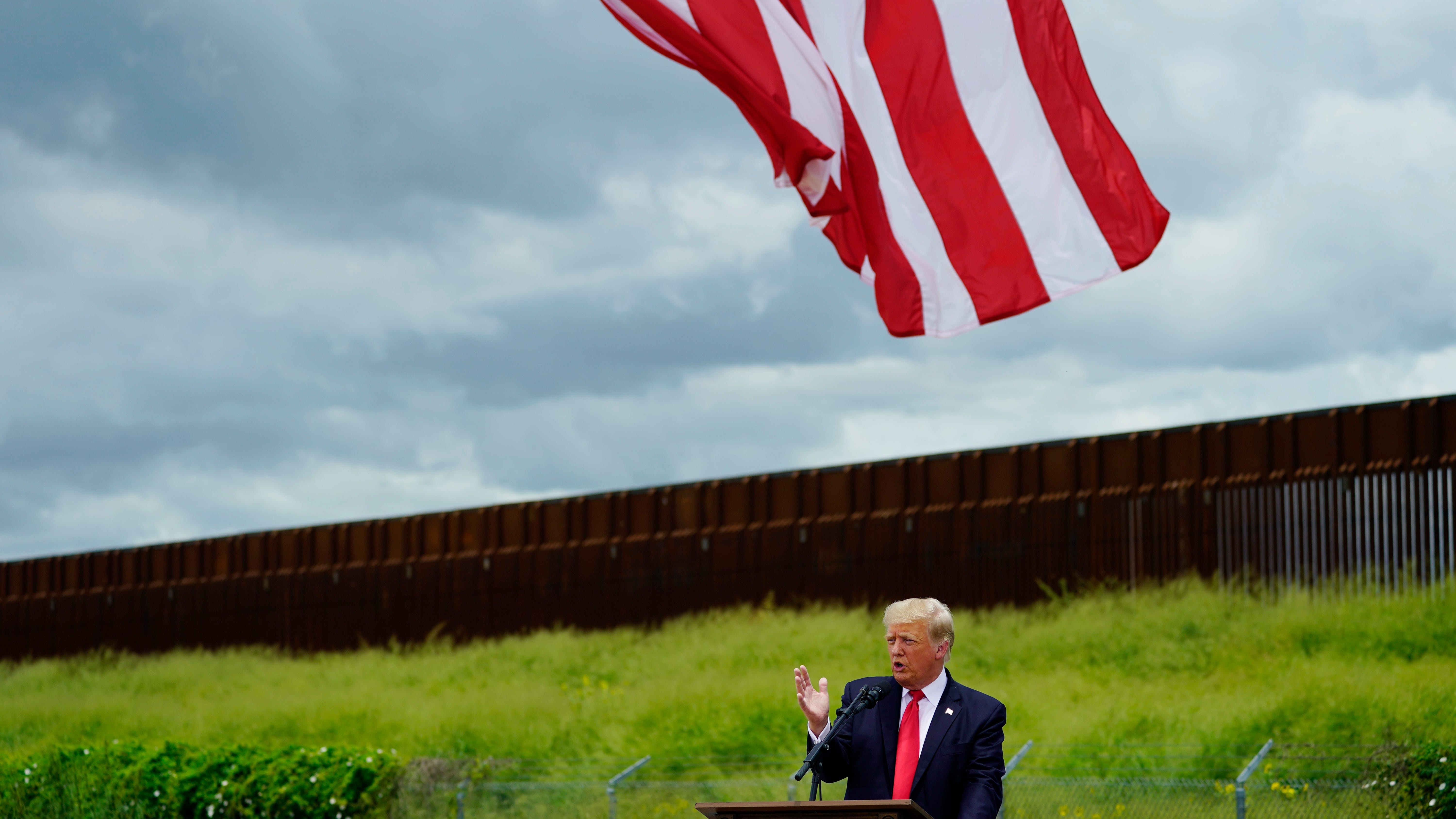 GOP embraces Trump during visit to Texas, border wall