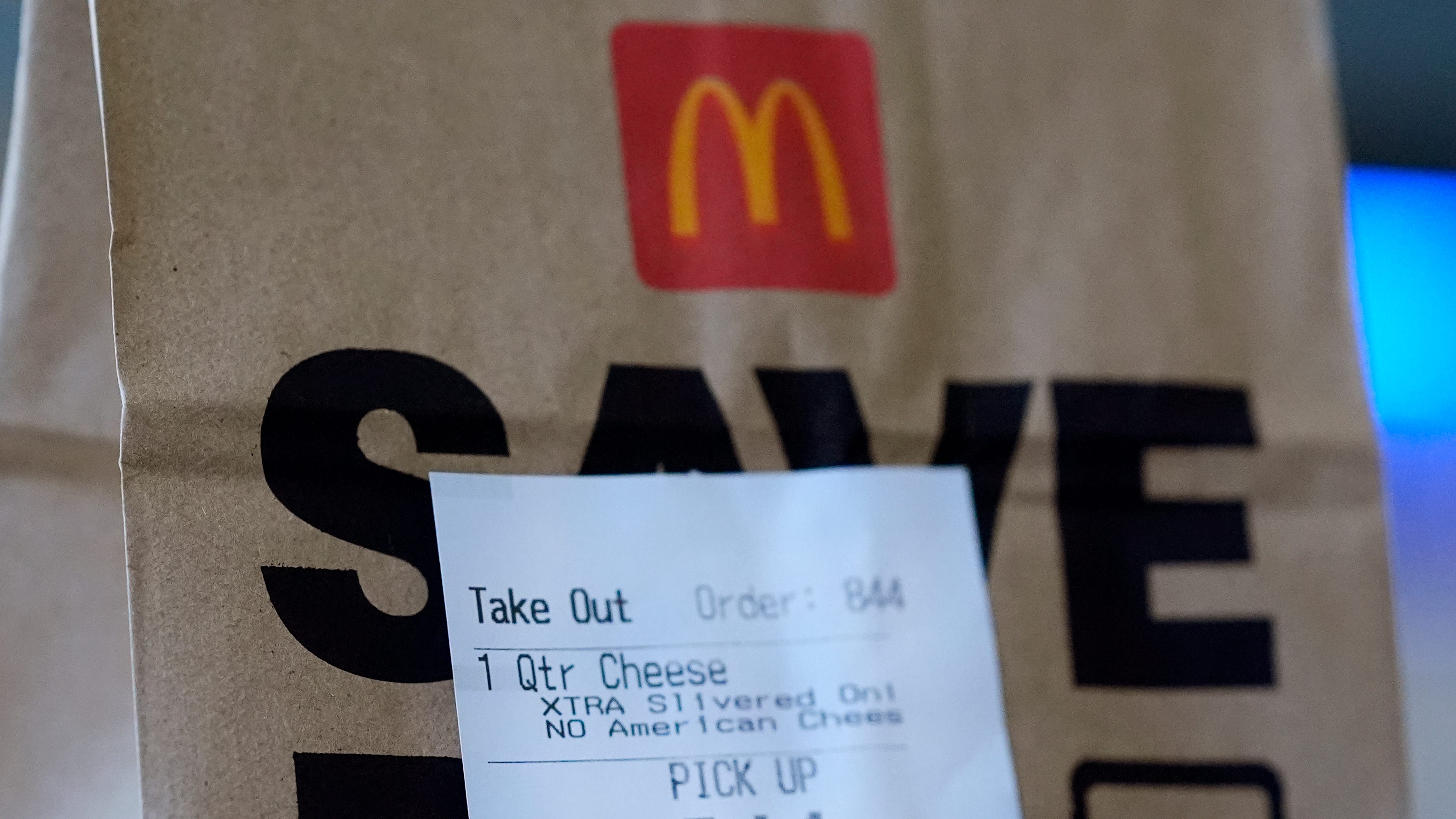 McDonald's and Boar's Head outbreaks may have you worried. Experts say the food supply is safe