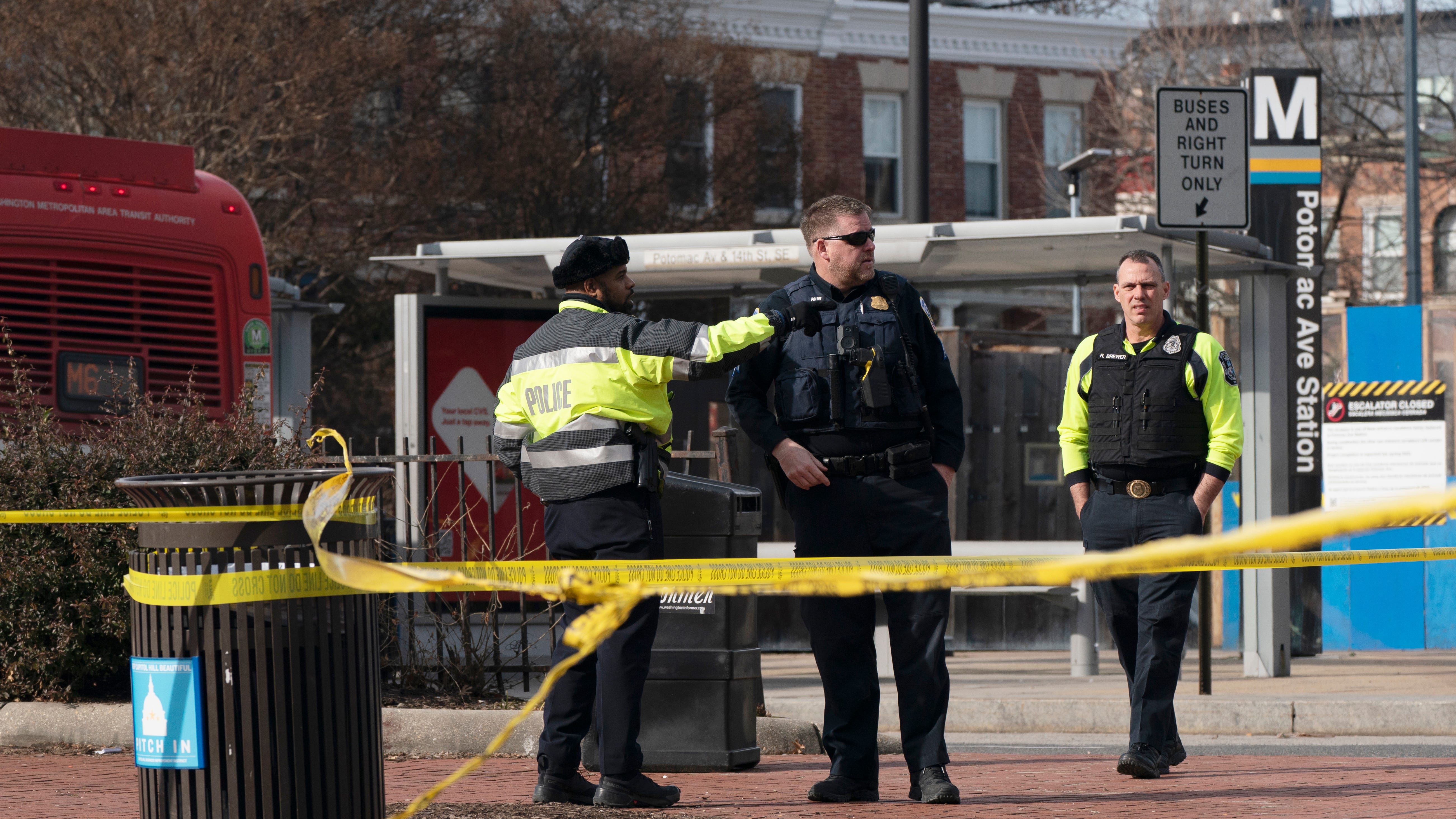 Passengers disarm gunman who killed DC employee, shot others