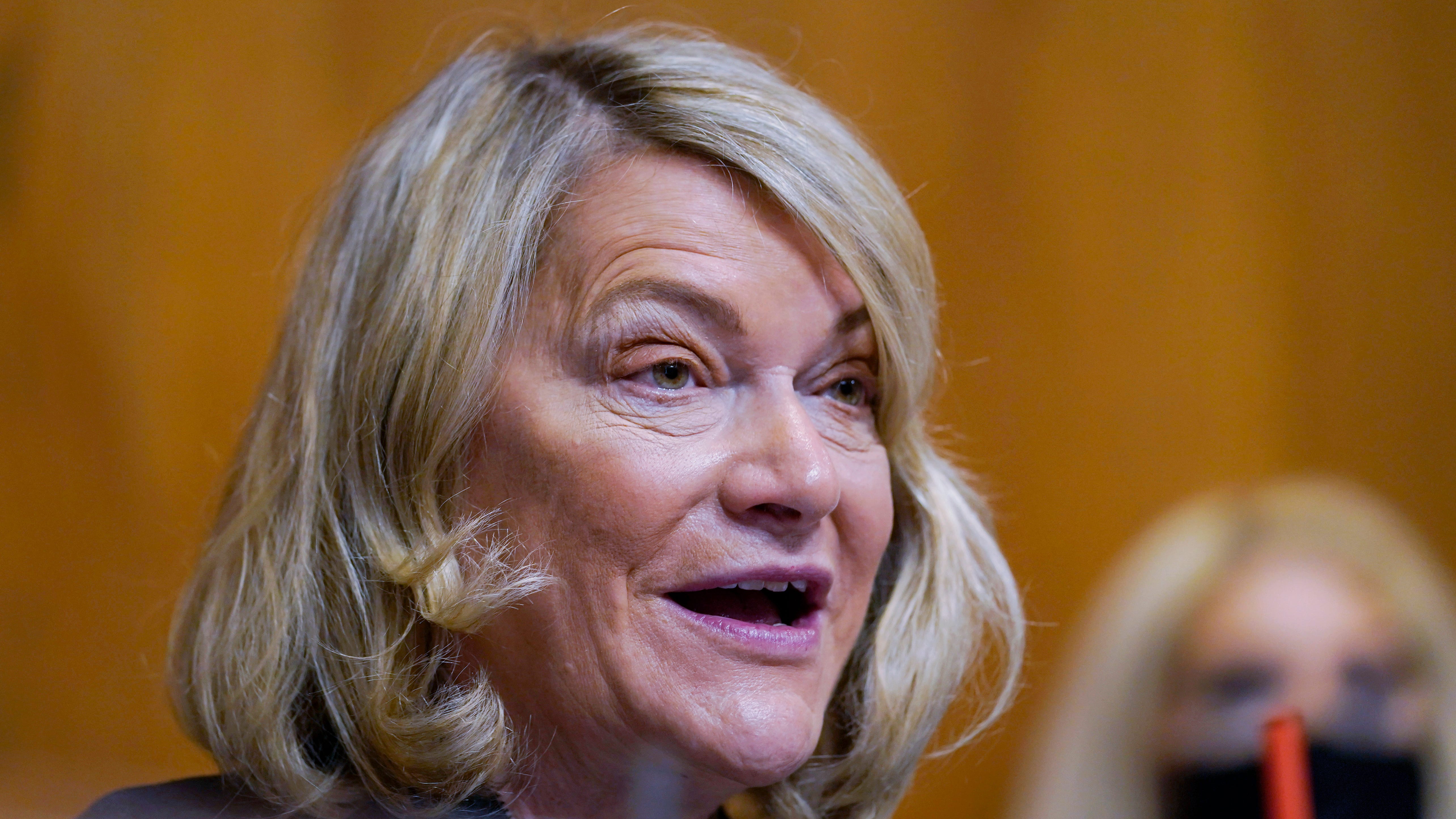 Amid crypto turmoil, senators propose sweeping oversight