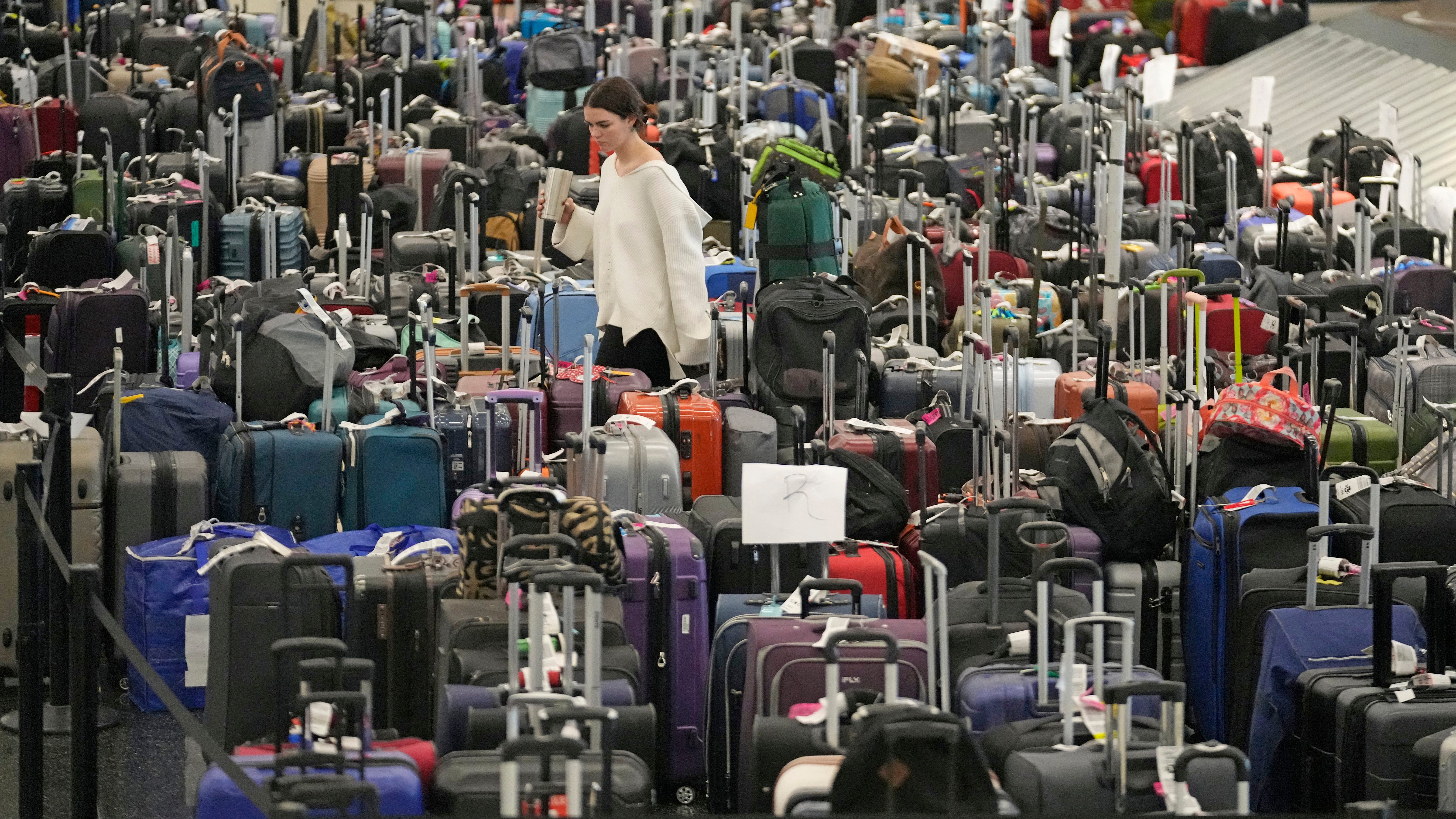 Southwest's strong 2022 rebound soured by holiday debacle
