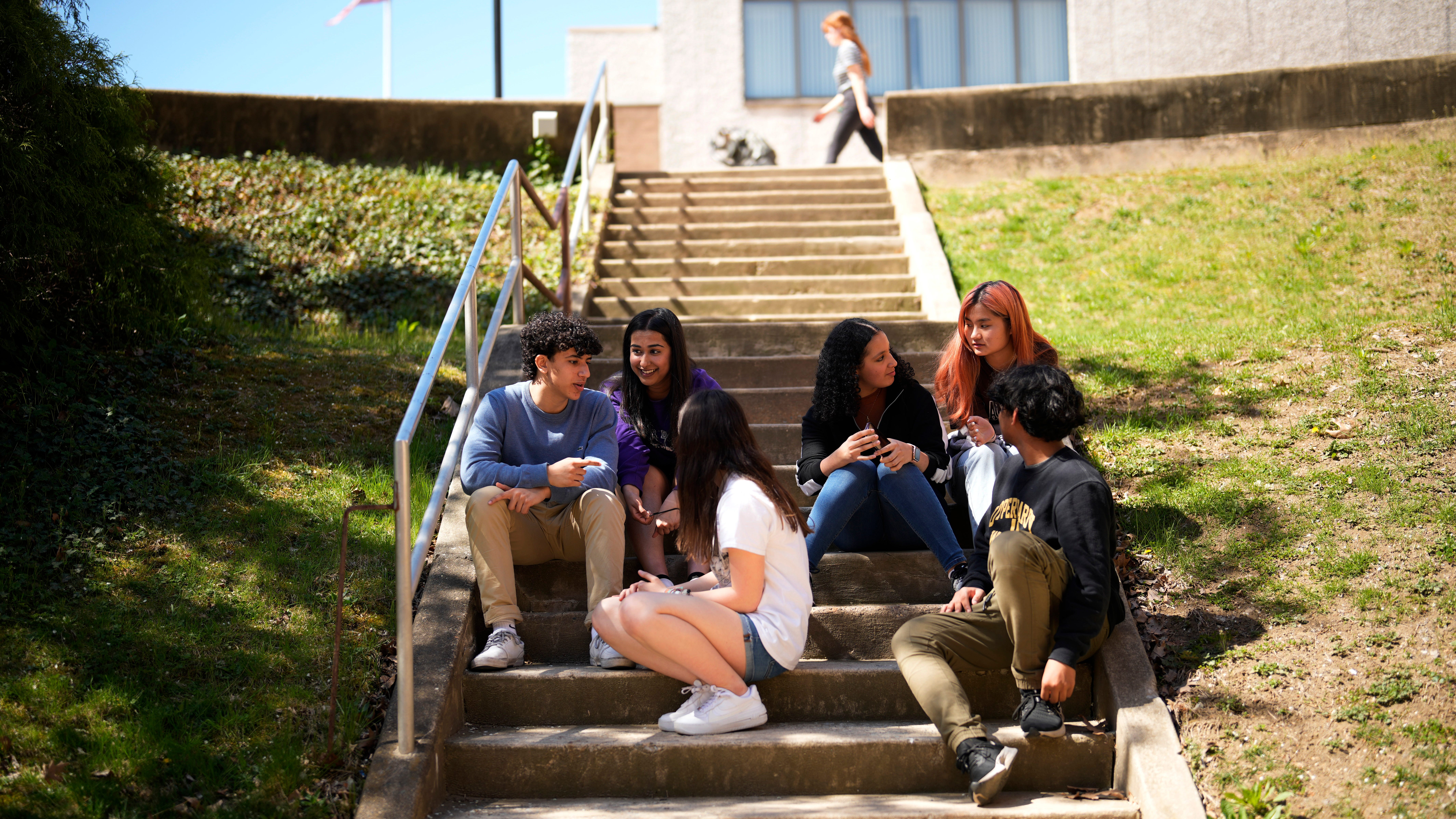 To improve kids' mental health, some schools start later