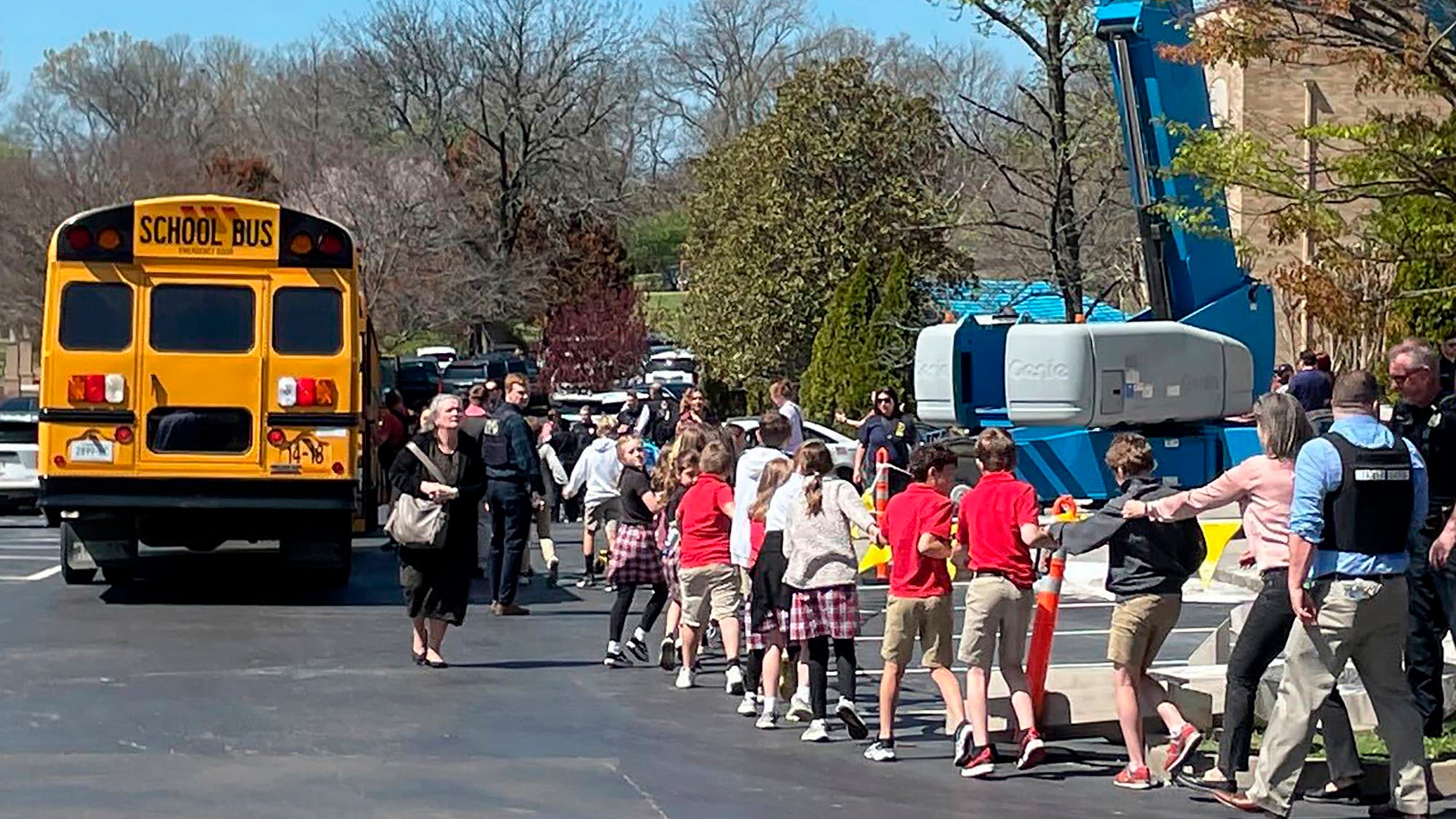 3 children, 3 adults killed at Christian school in Nashville