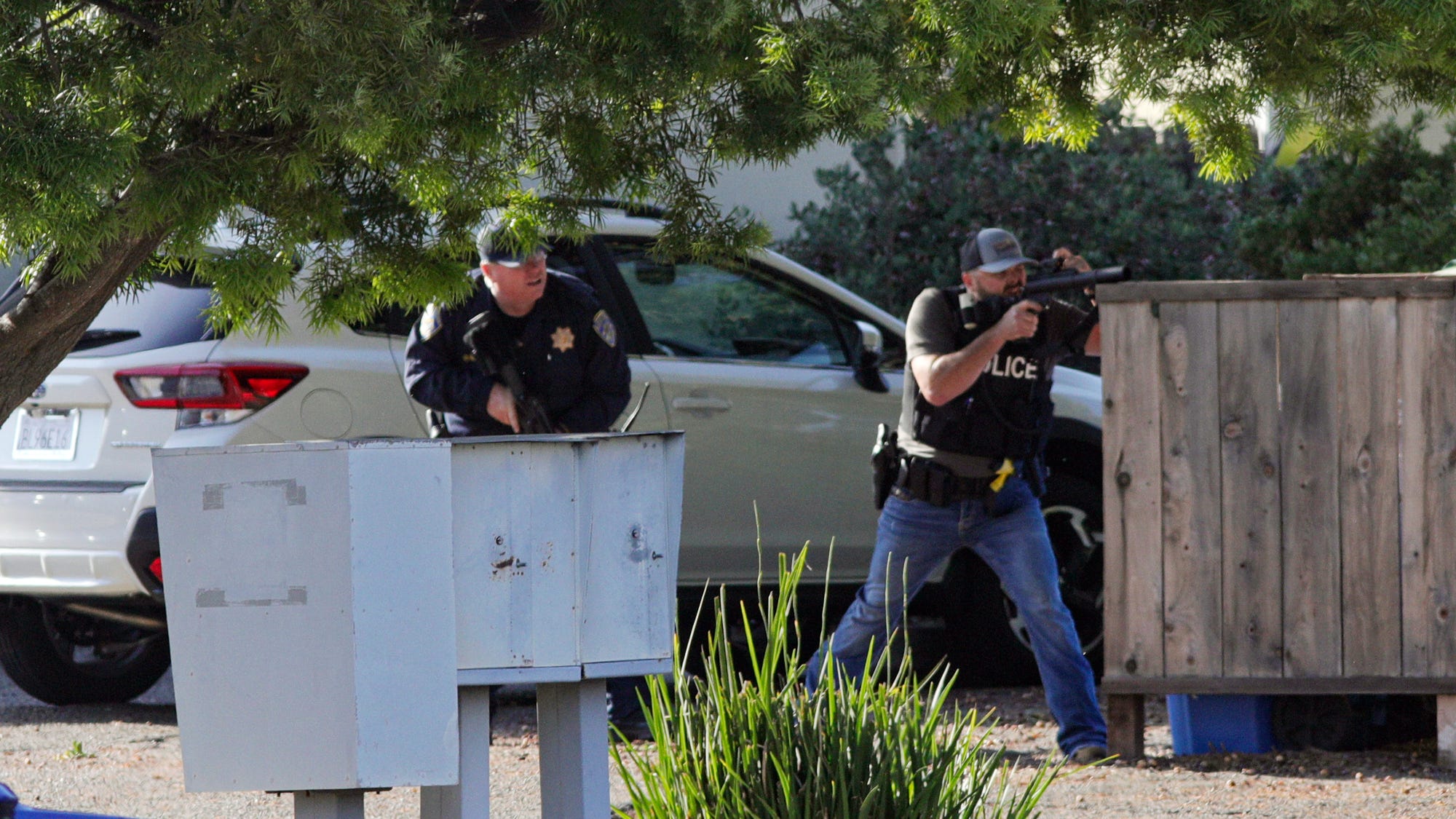 2 California police officers fatally shot within 24 hours