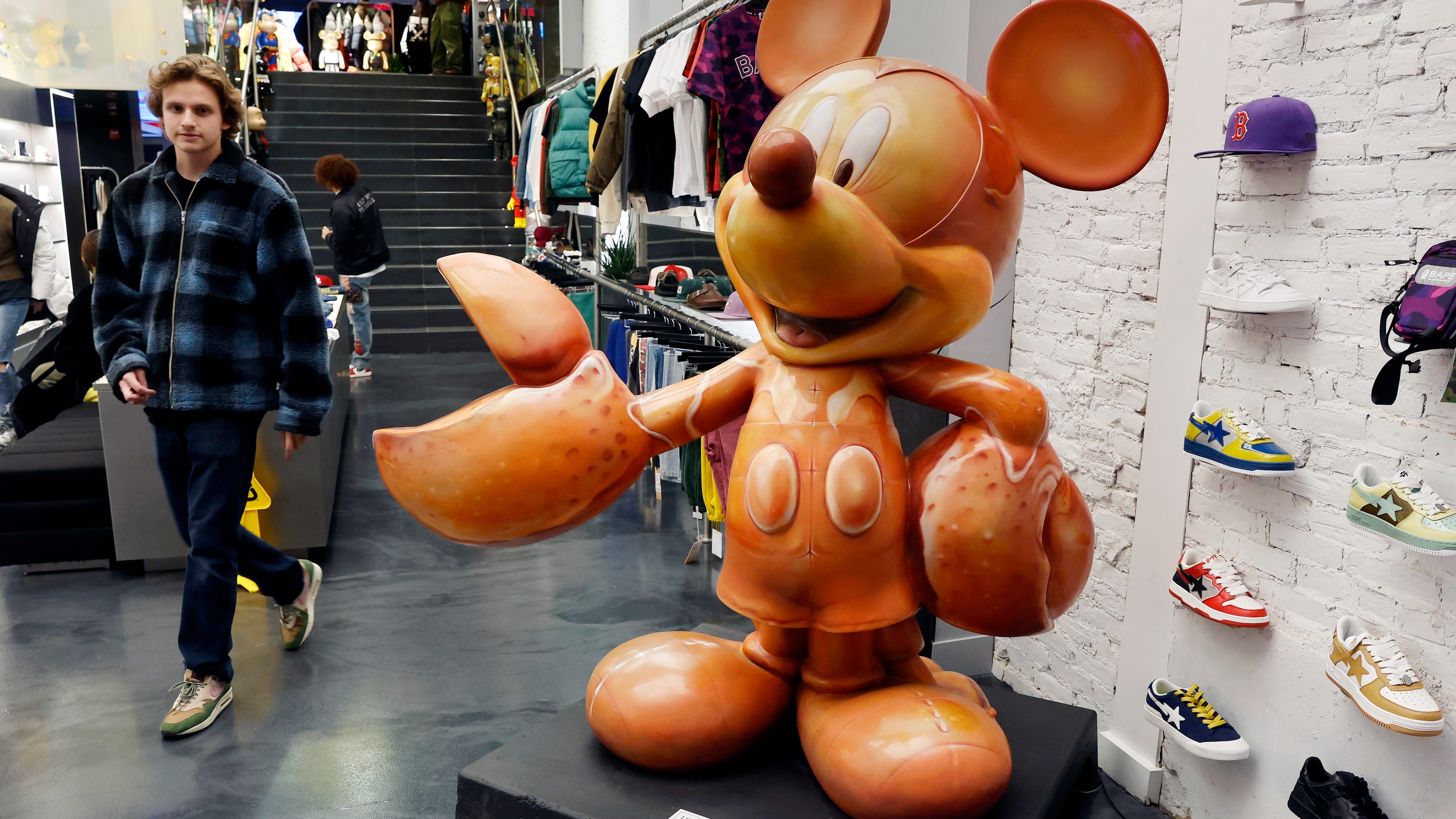 Oddball 6-foot 'Lobsta Mickey' statue returns to Boston