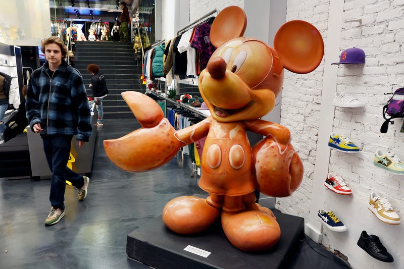 ODD Lobsta Mickey Statue