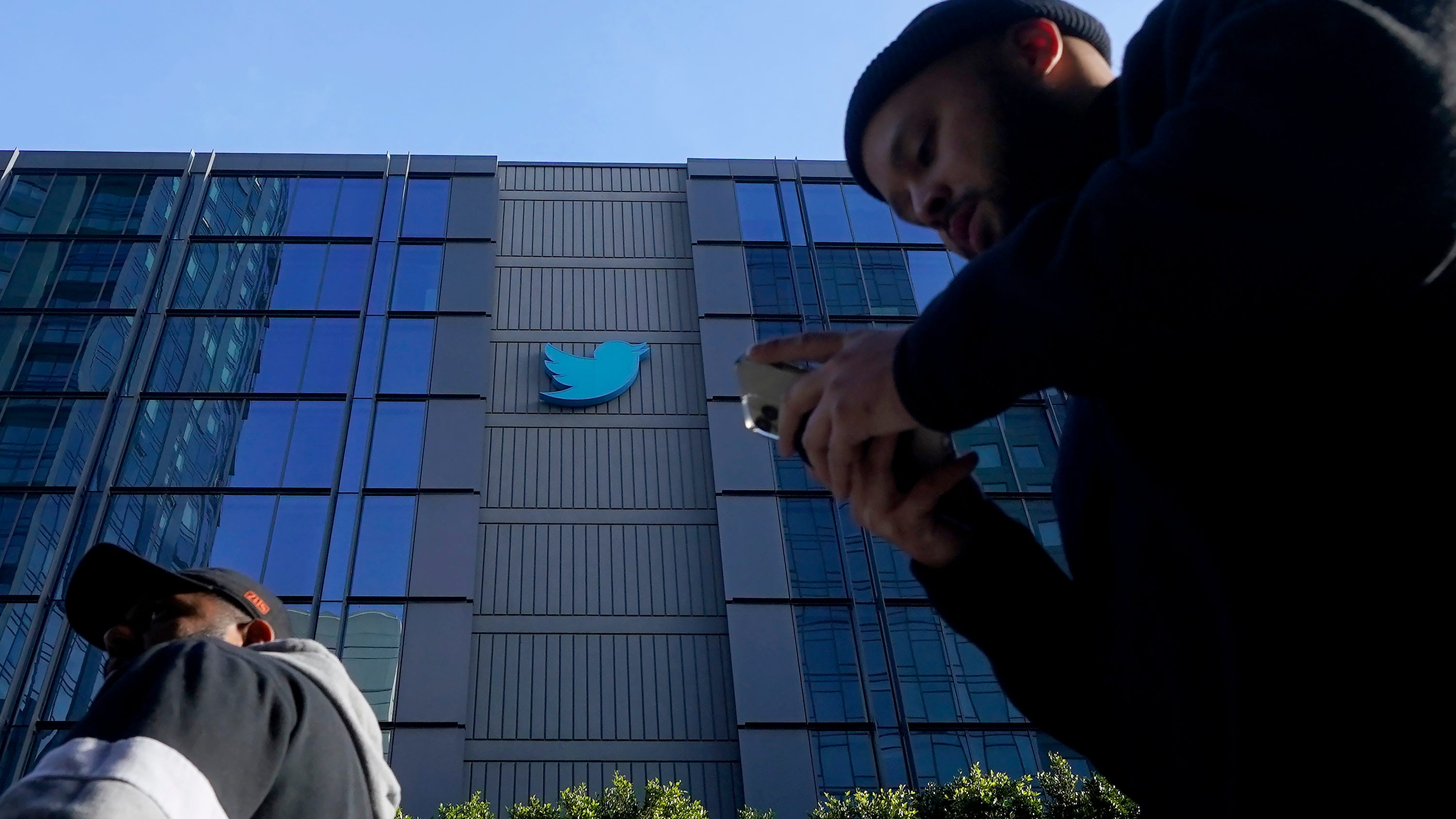 Twitter users can soon get blue check for $7.99 monthly fee