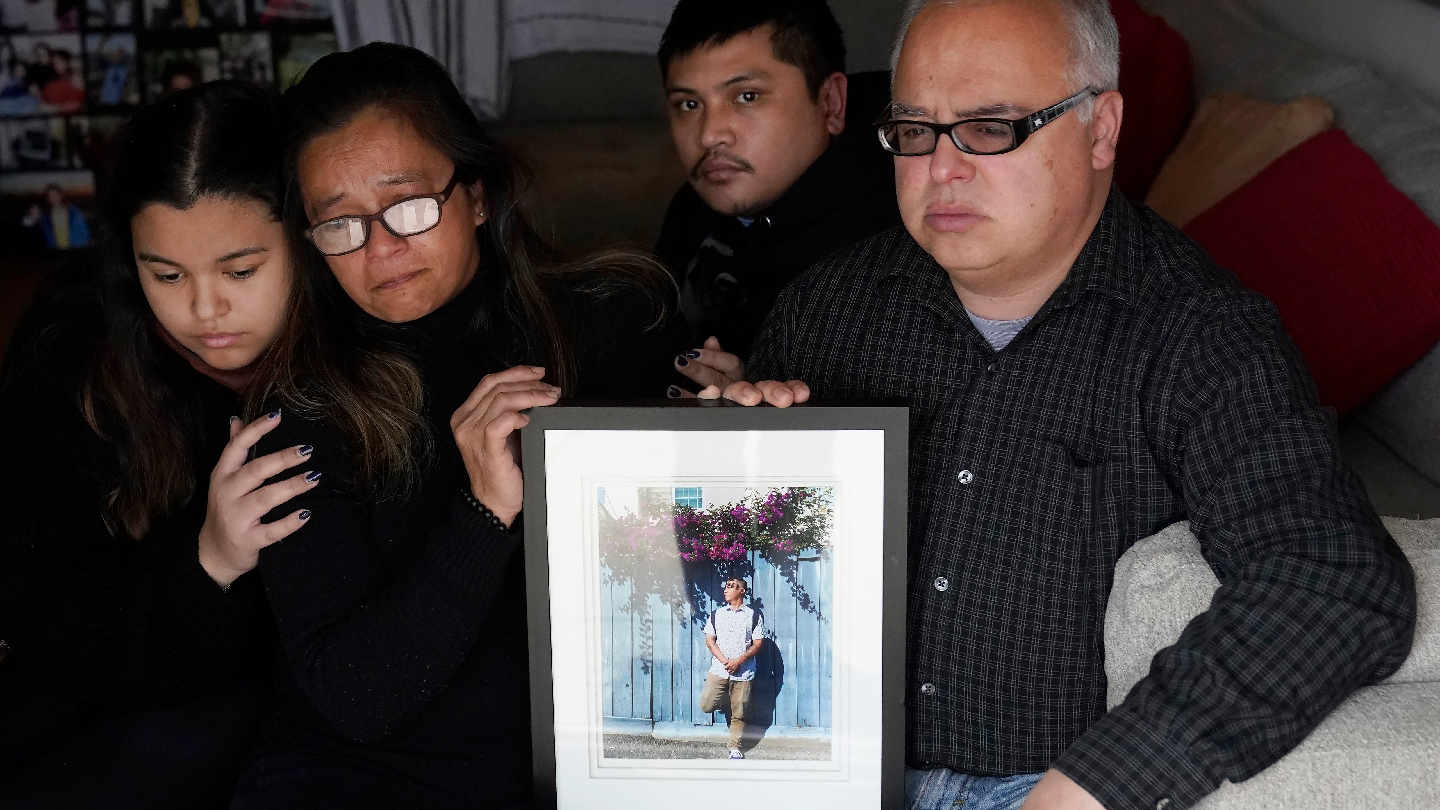 Amid outcry, states push mental health training for police