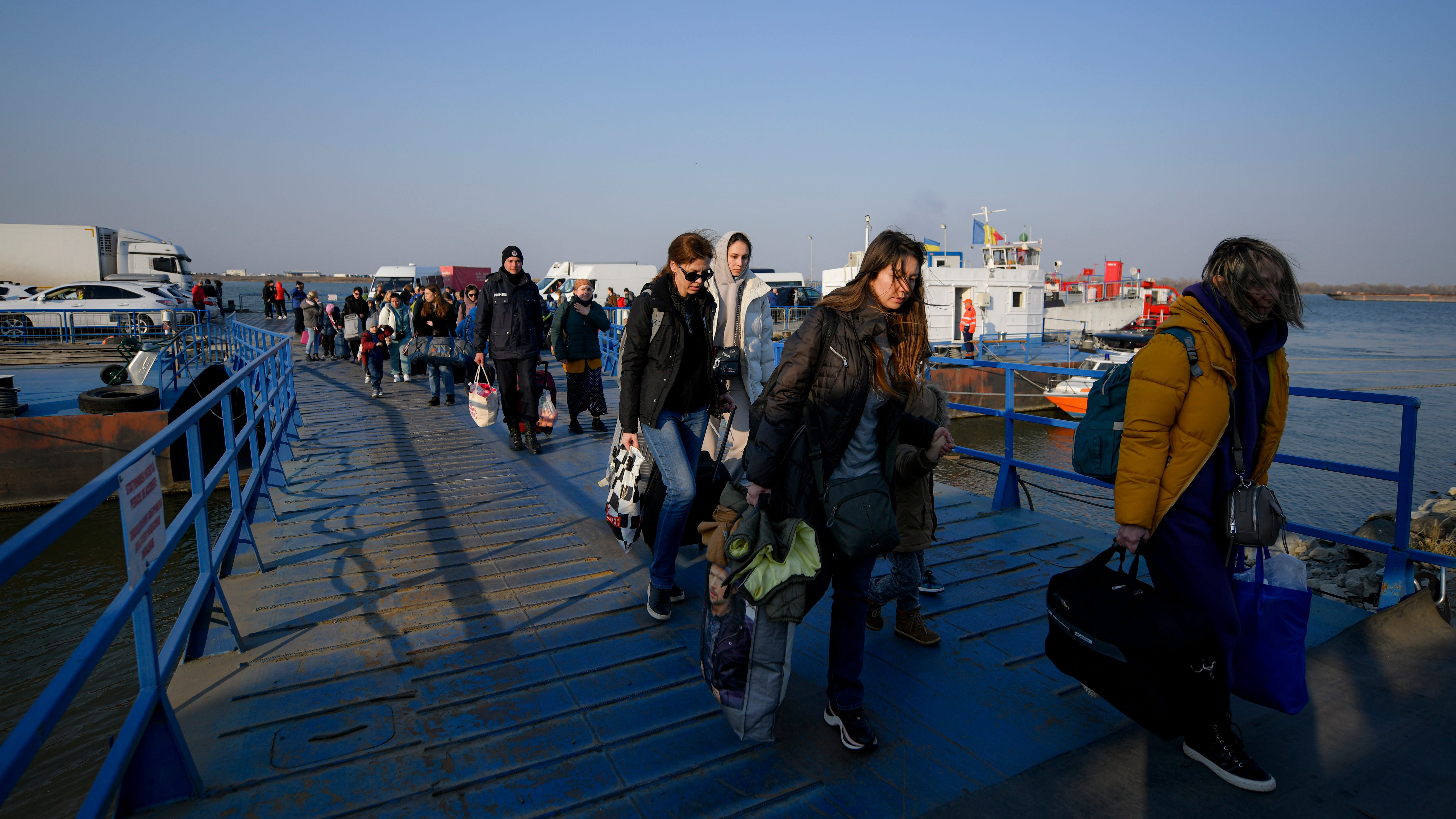 EXPLAINER: How US is expanding aid to Ukrainian refugees  