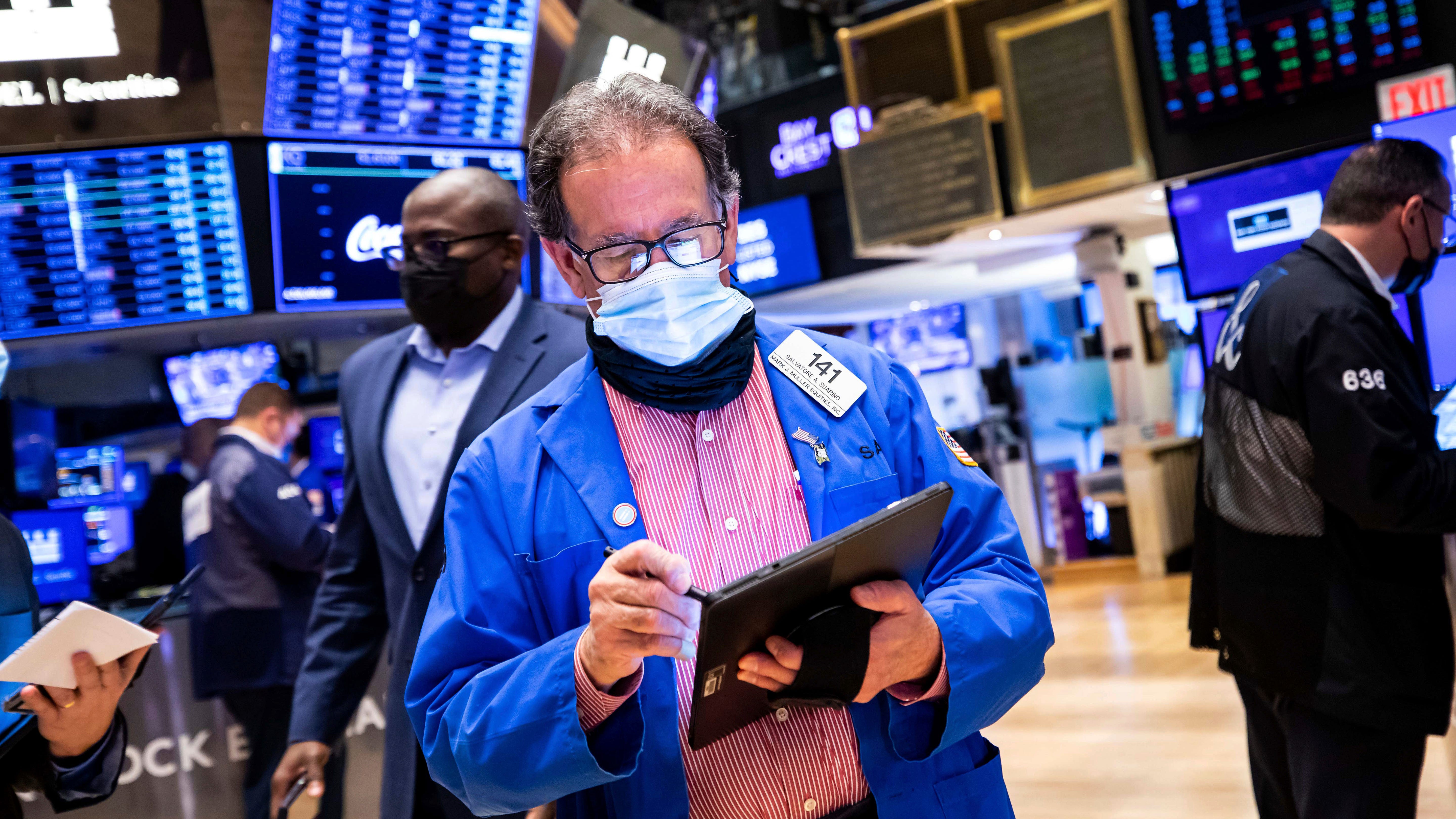 Stocks mixed, yields fly as jobs data raises rate outlook