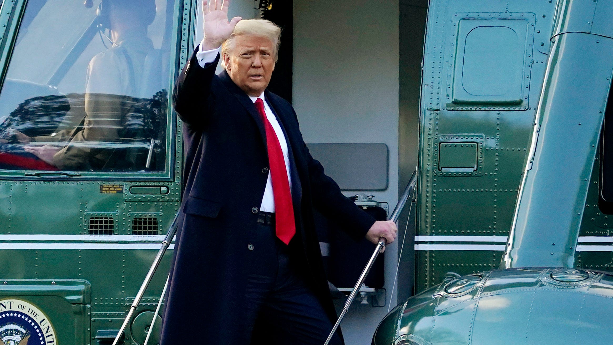 Democrats ask Trump to testify under oath in Senate trial